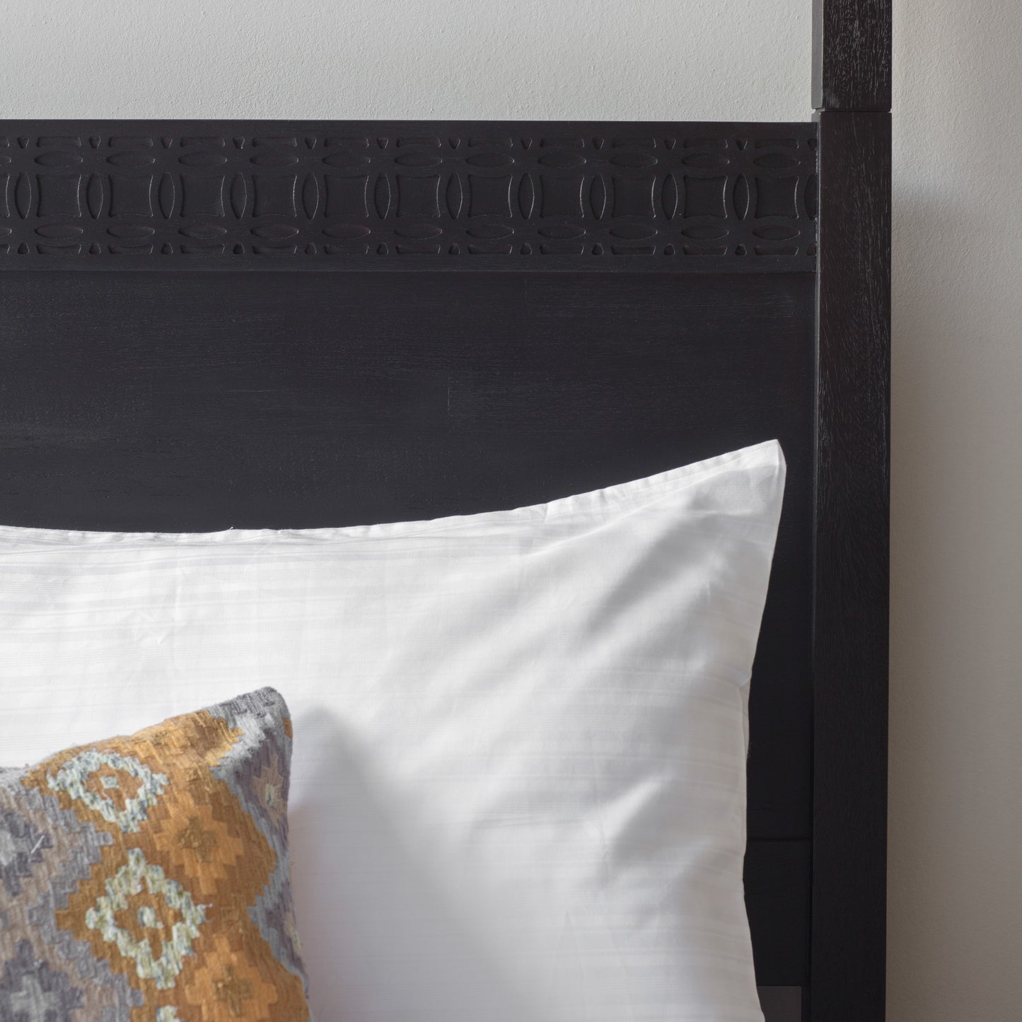 Boho Boutique 4 Poster Bed Black King