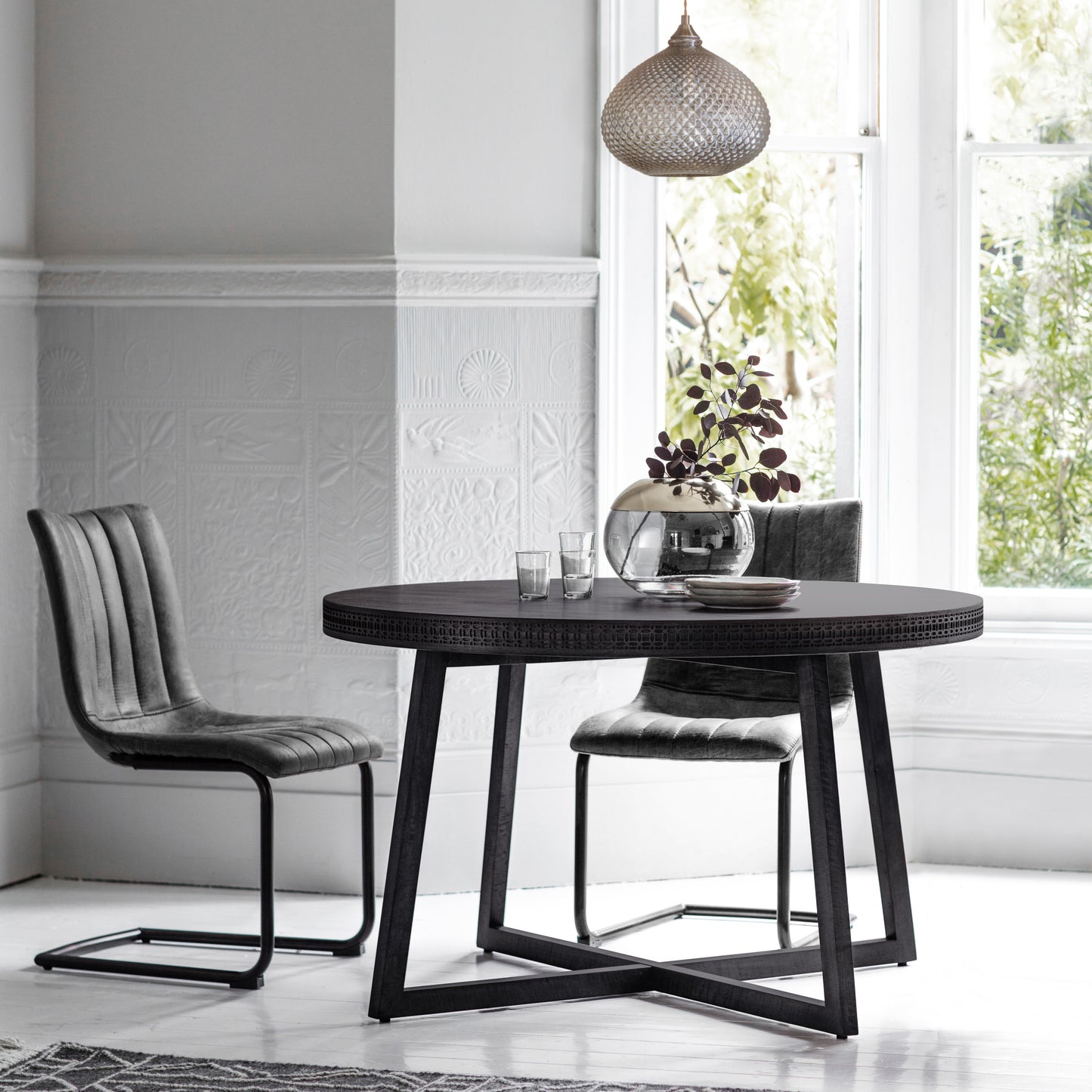 Boho Boutique Round Dining Table Black