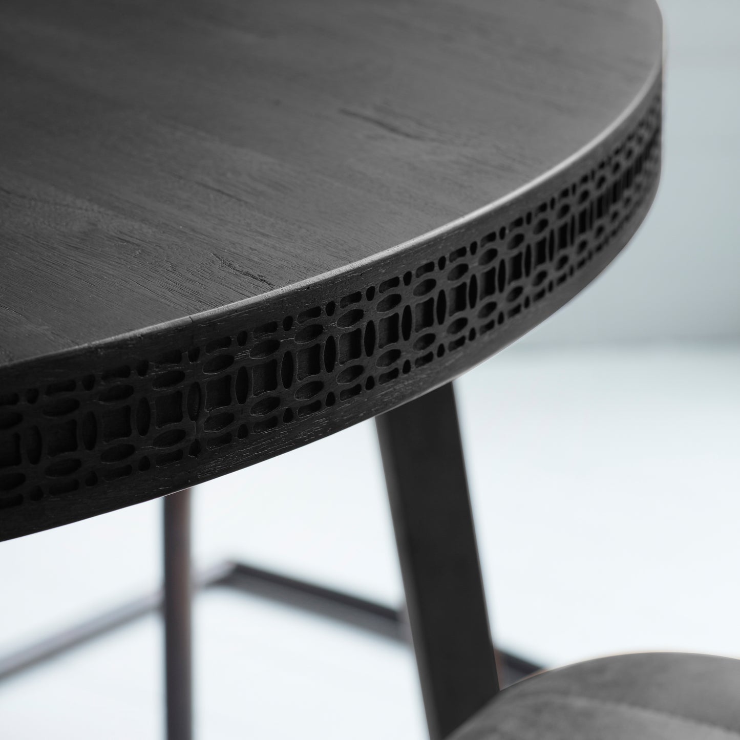 Boho Boutique Round Dining Table Black