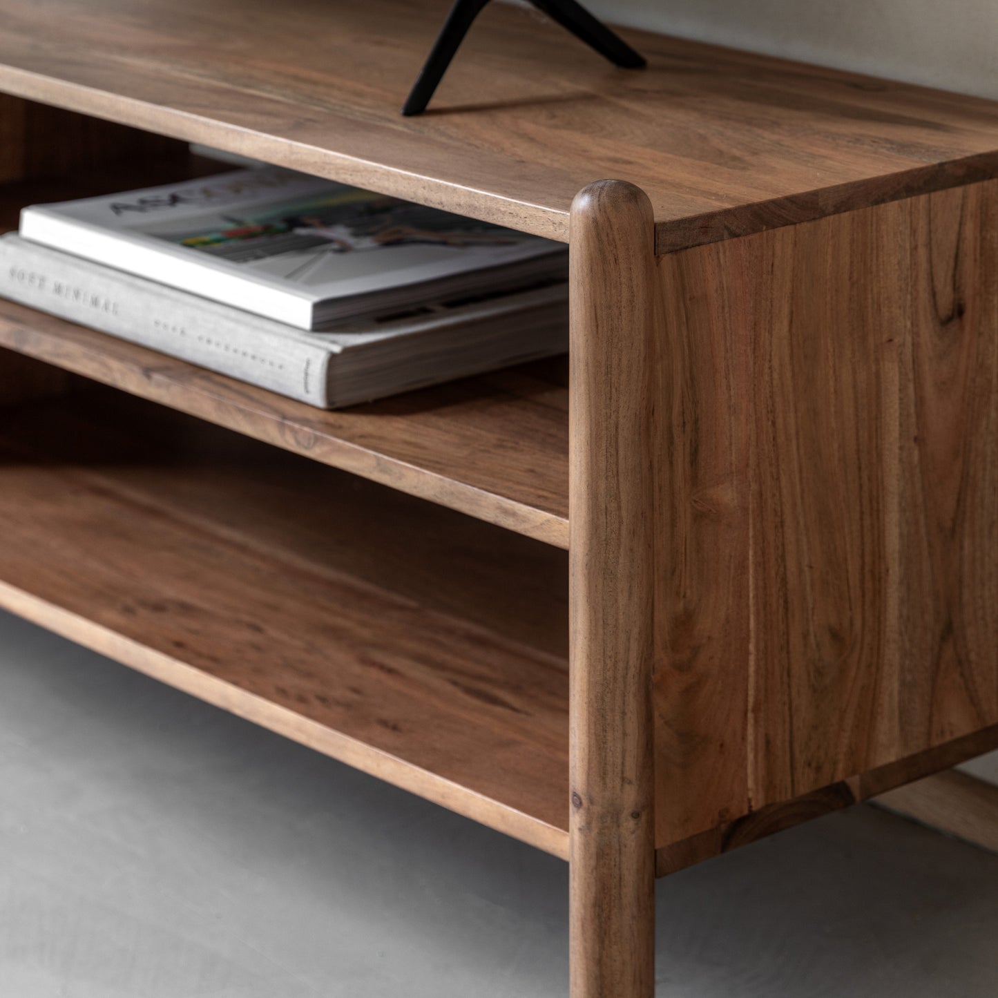 Cannes Media Unit Natural