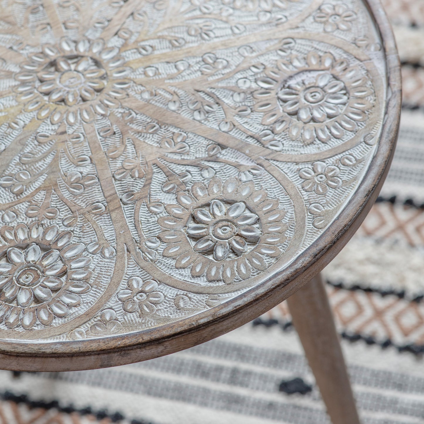 Agra Side Table Natural White Natural / White