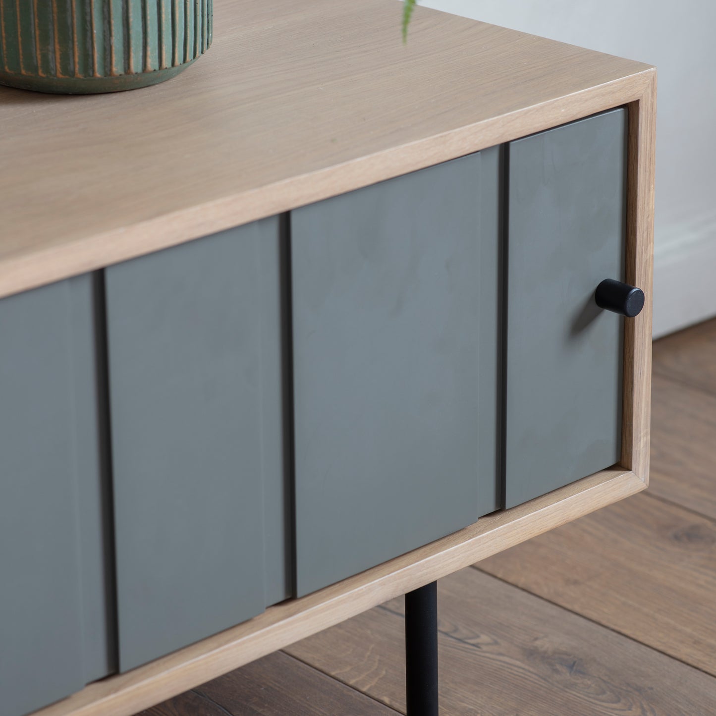 Fuji Media Unit Oak