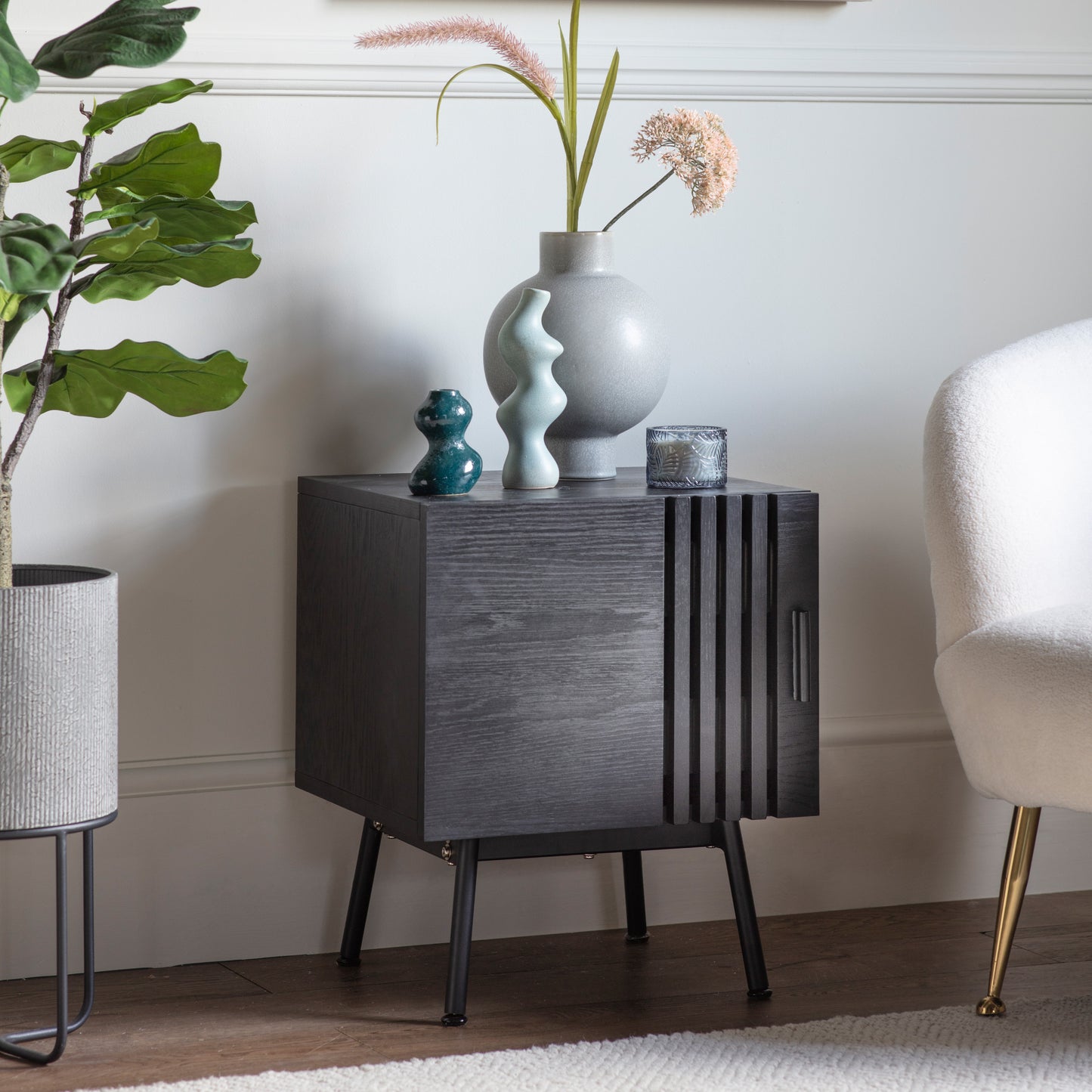 Holsen Side Table Black