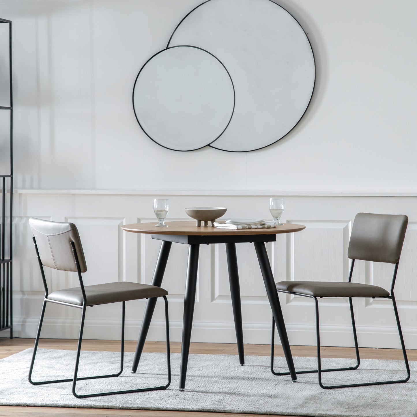 Astley Round Dining Table Oak