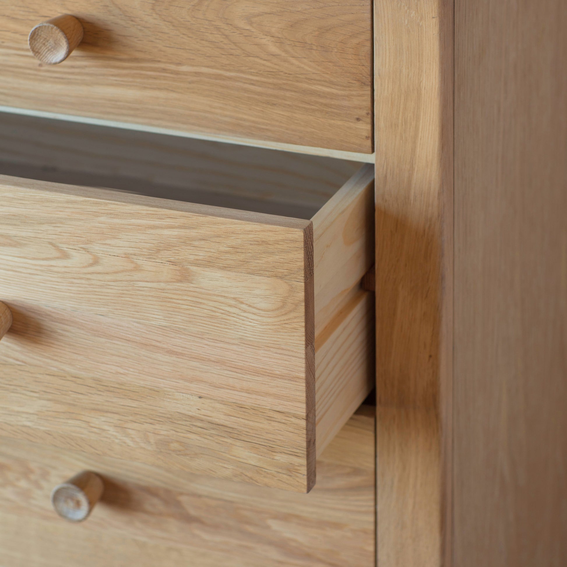 Wycombe 5 Drawer Chest Oak