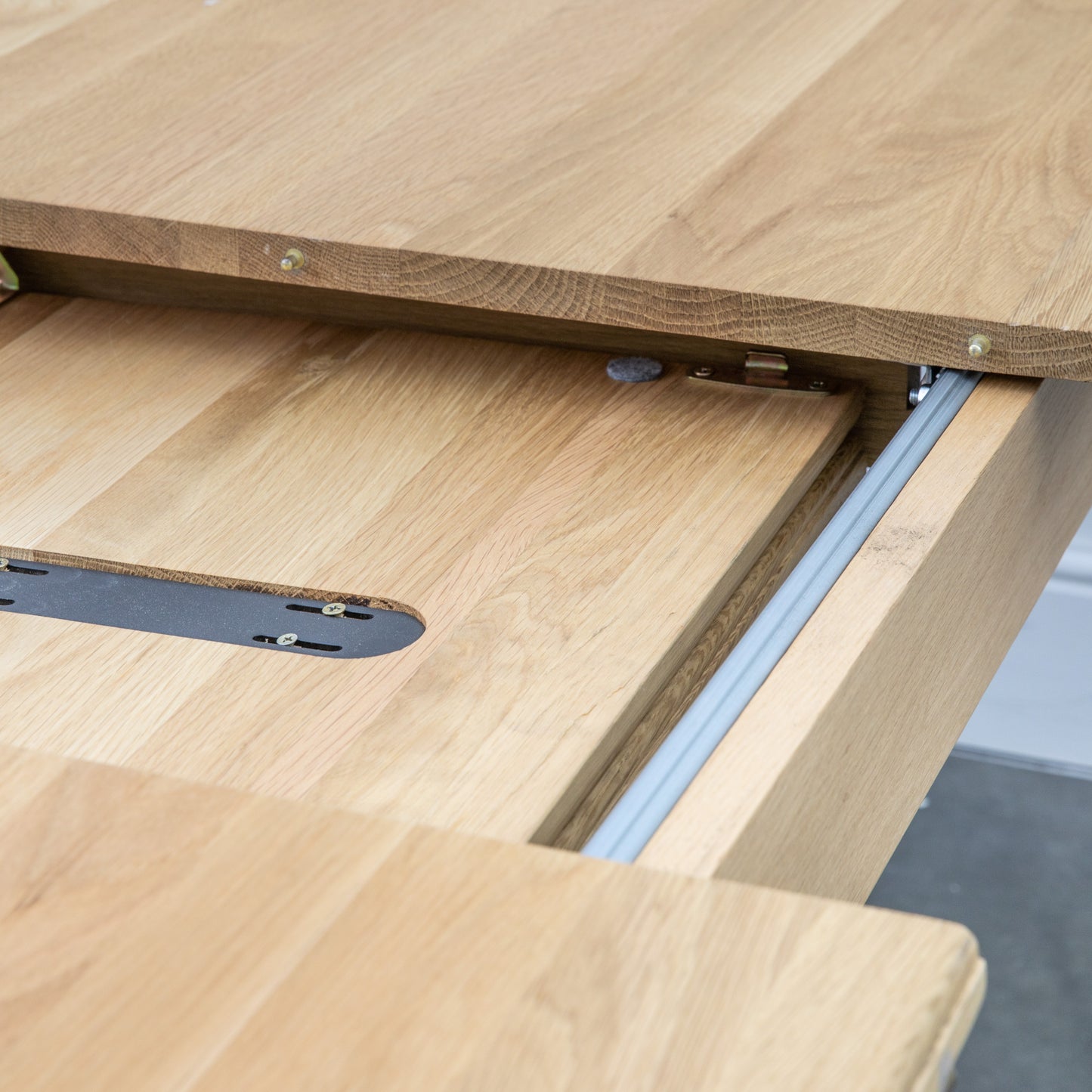 Wycombe Ext Dining Table Oak