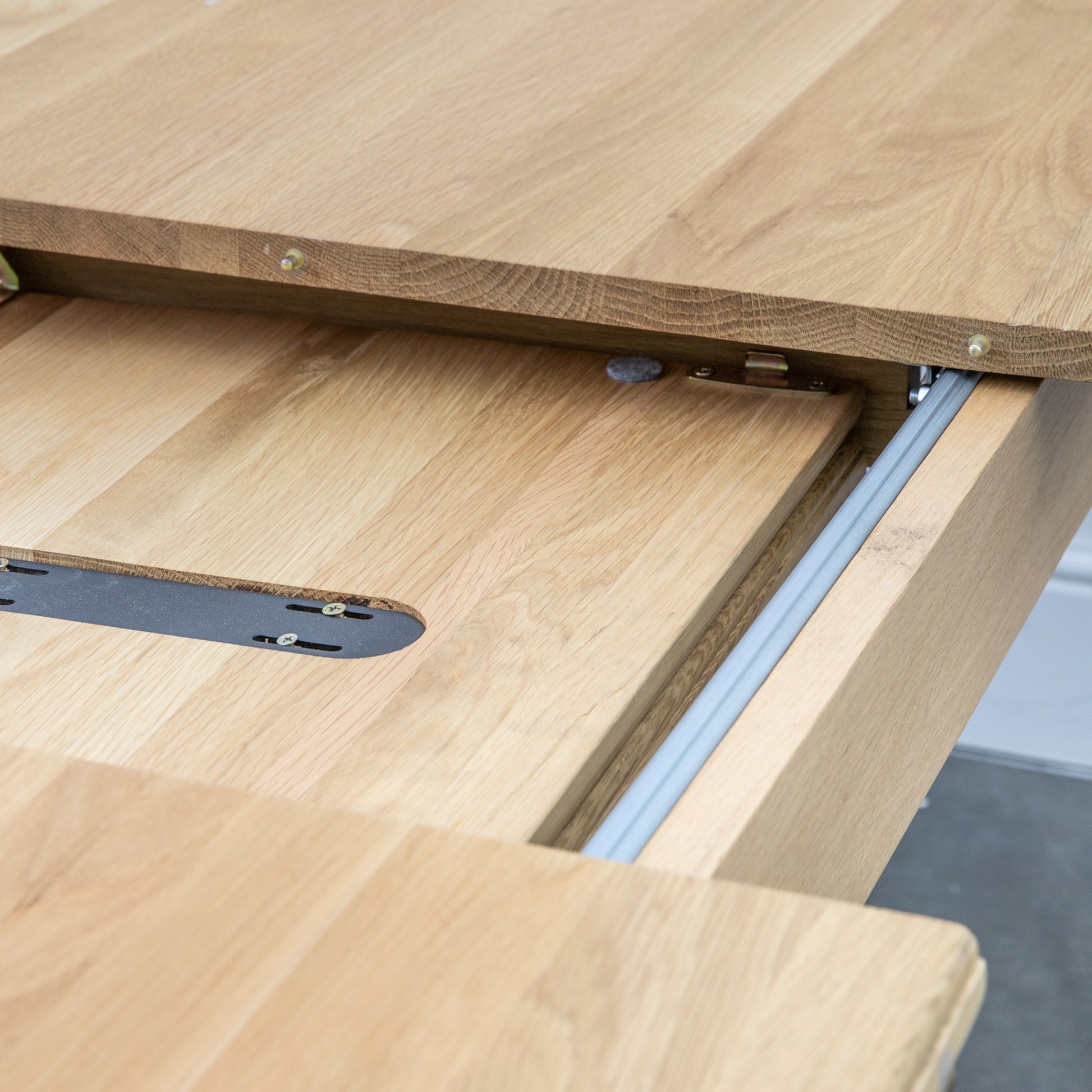 Wycombe Ext Dining Table Oak