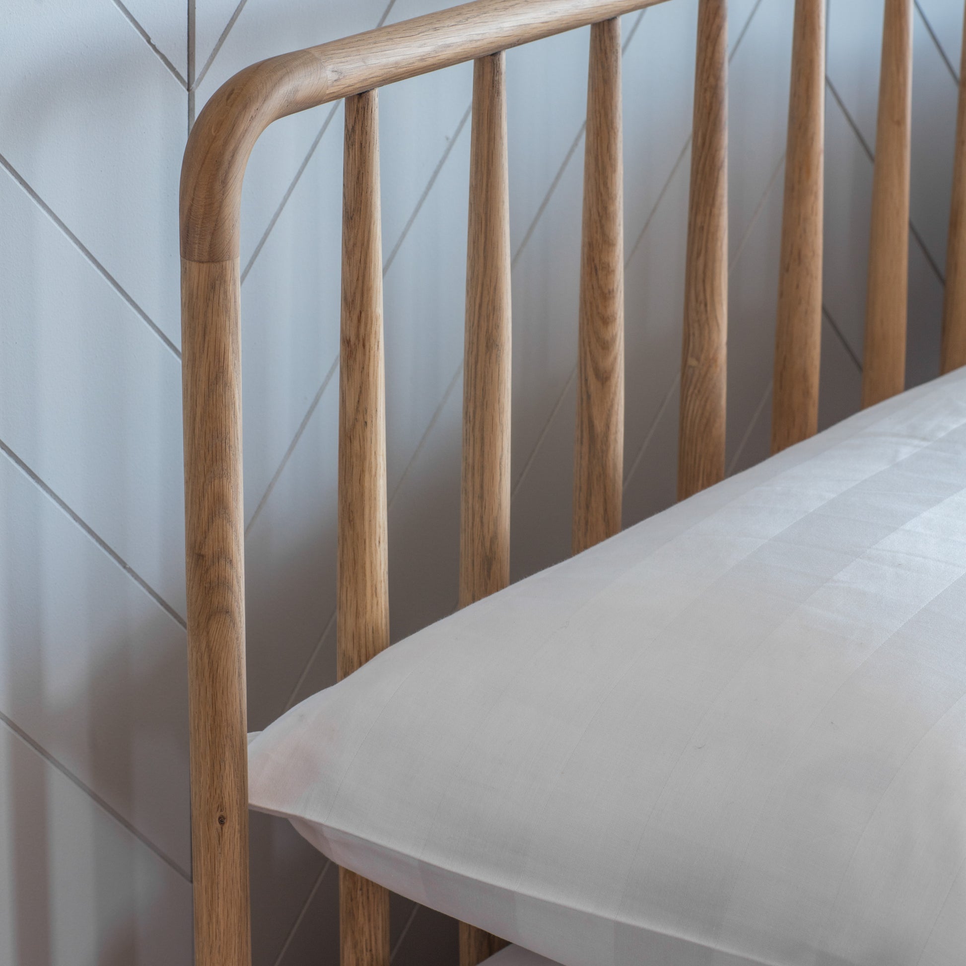 Wycombe Bed Oak Double