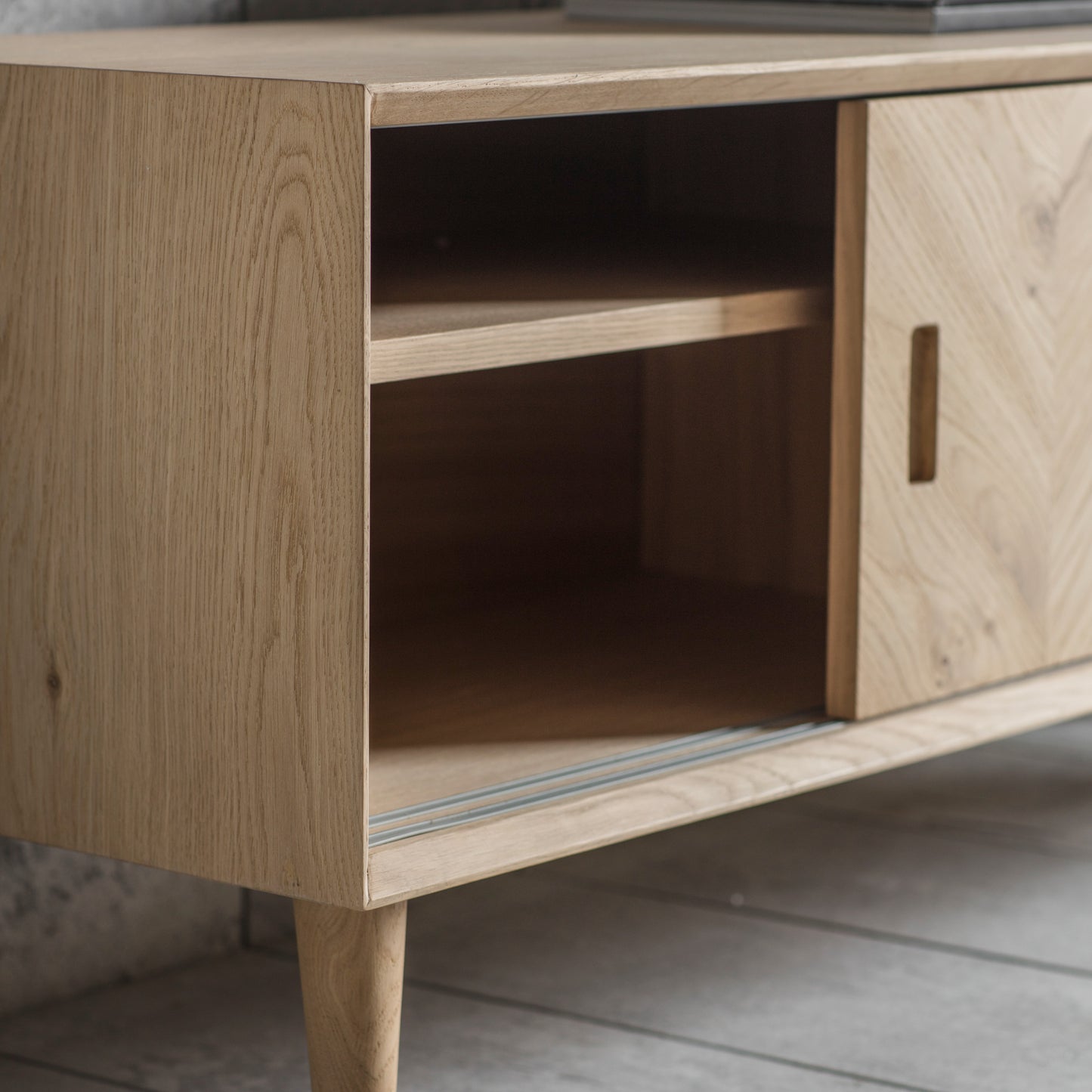 Milano Media Unit Oak
