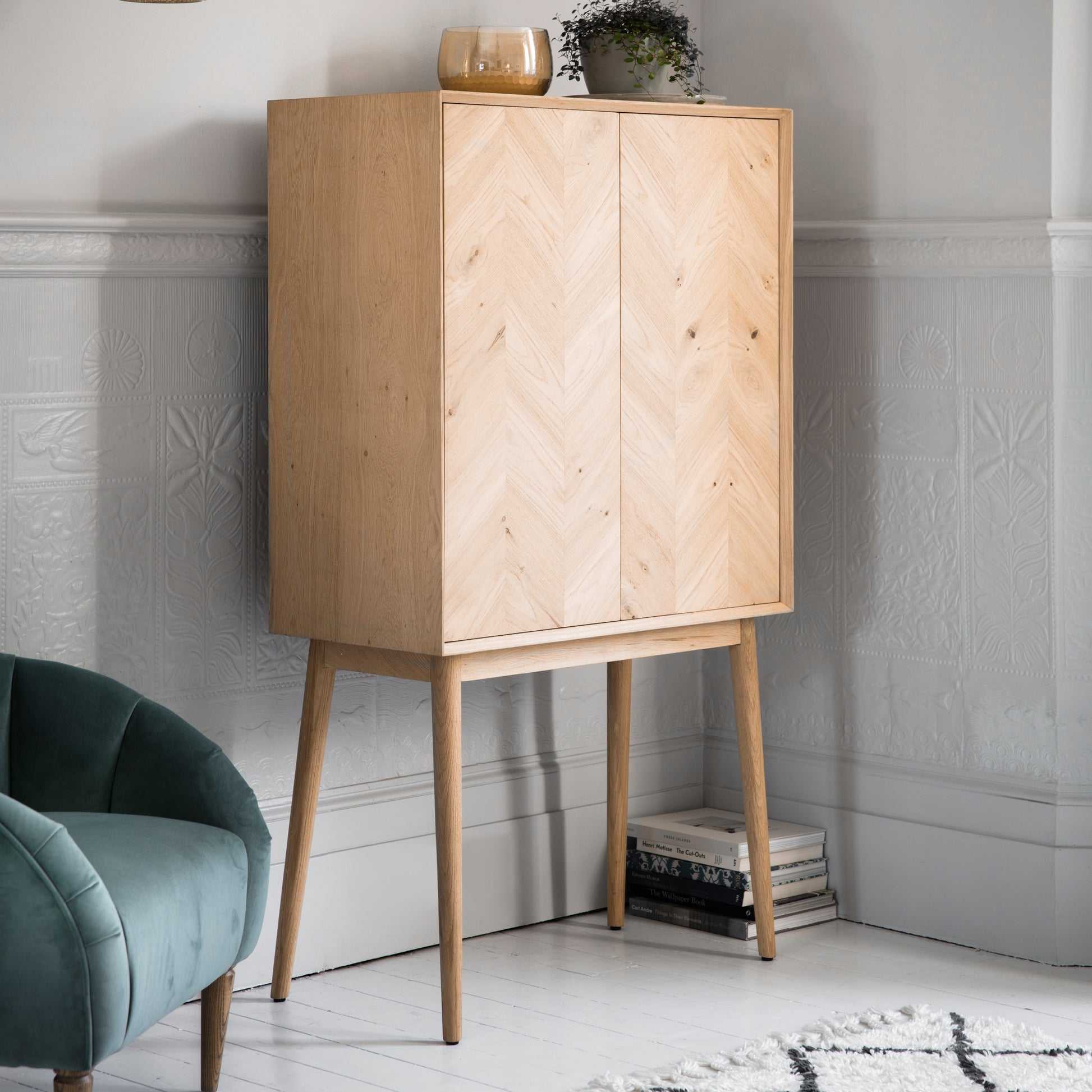 Milano 2 Door Cocktail Cabinet Oak