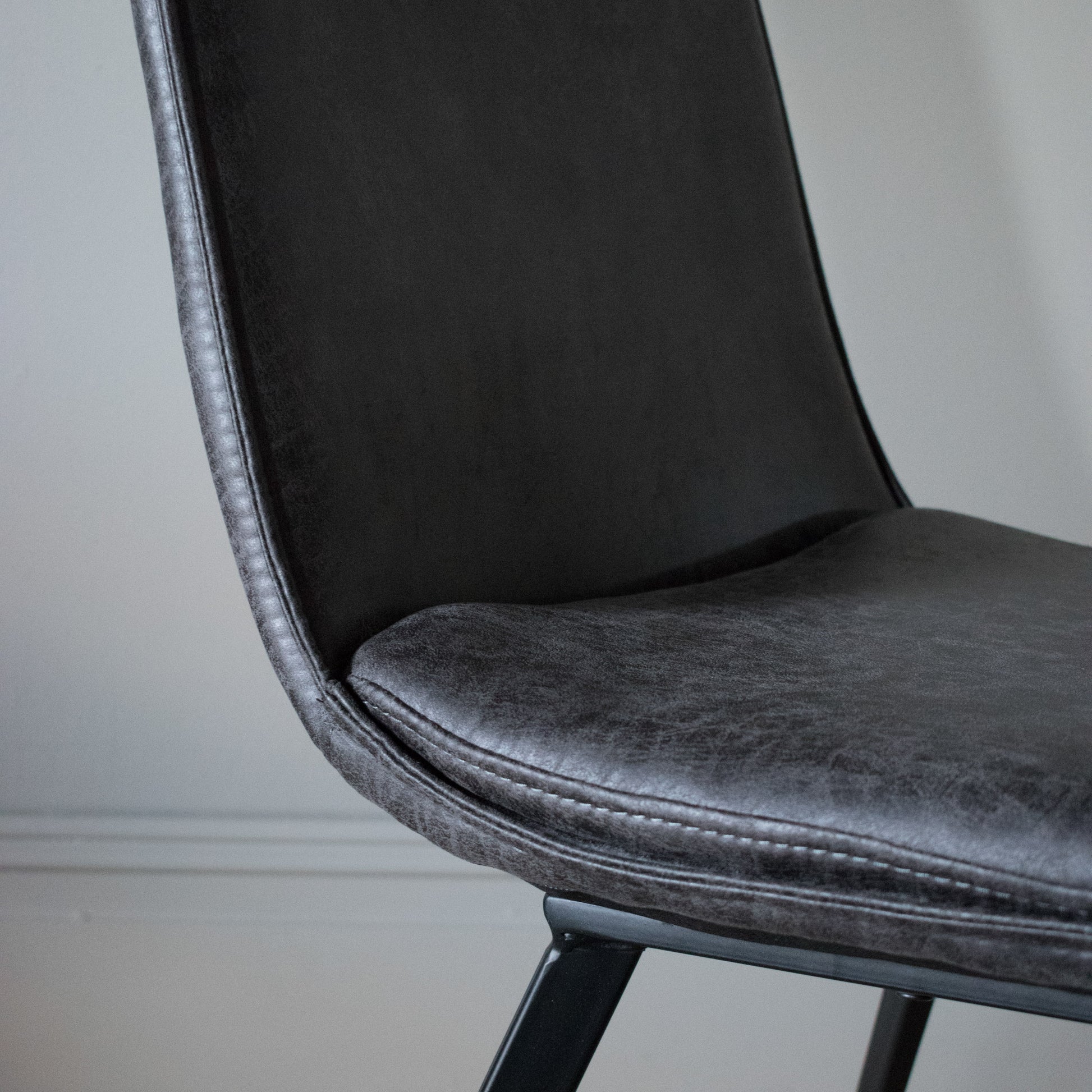 Hinks Chair Grey (2pk) Grey Leather