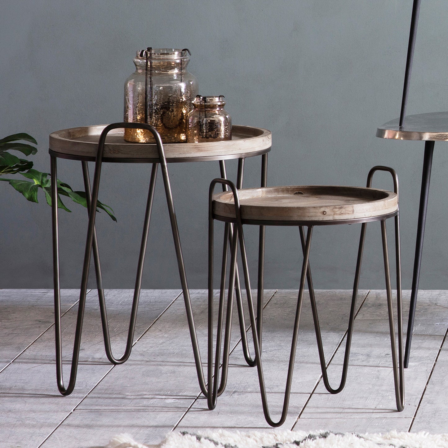 Nuffield Nest of 2 Tables Bronze / Natural