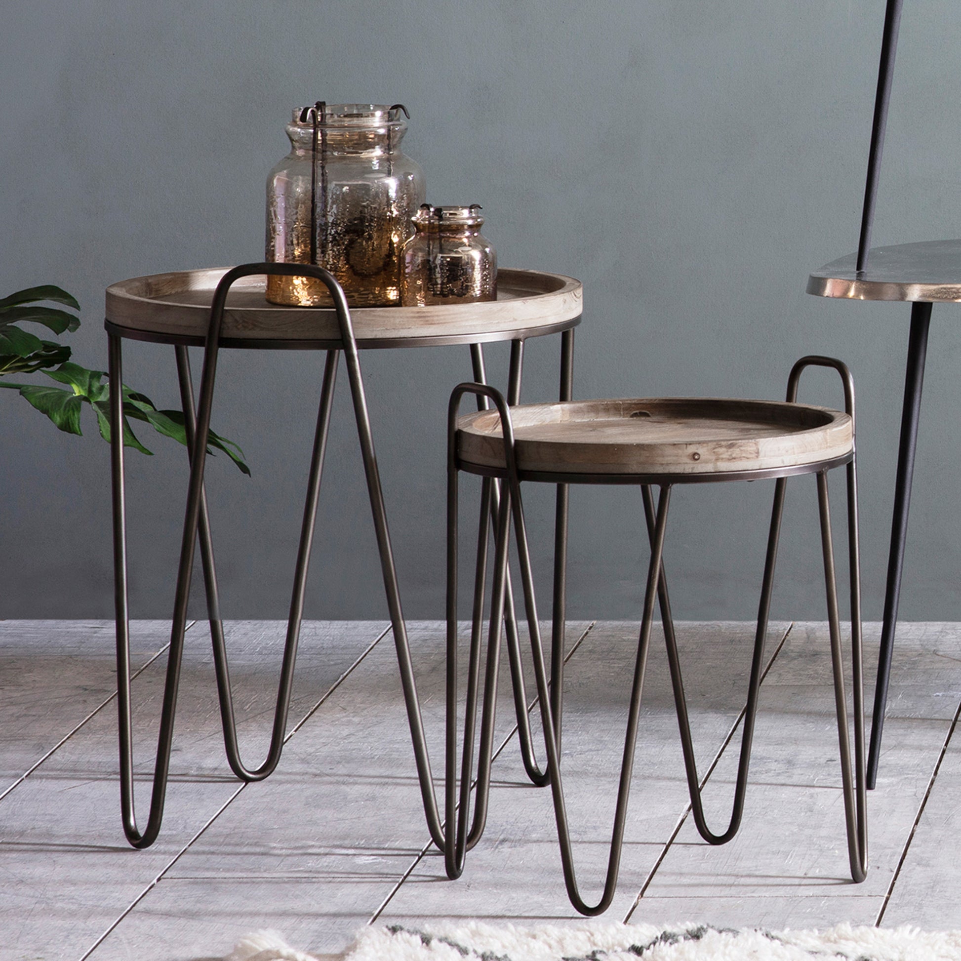Nuffield Nest of 2 Tables Bronze / Natural