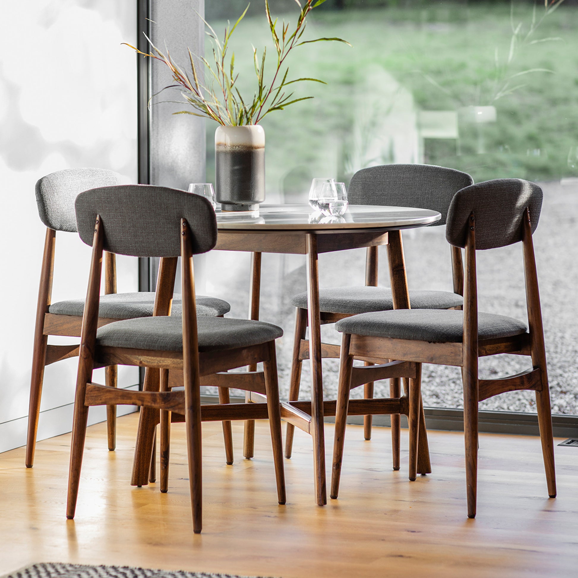 Barcelona Dining Table Round Dark Wood / Marble