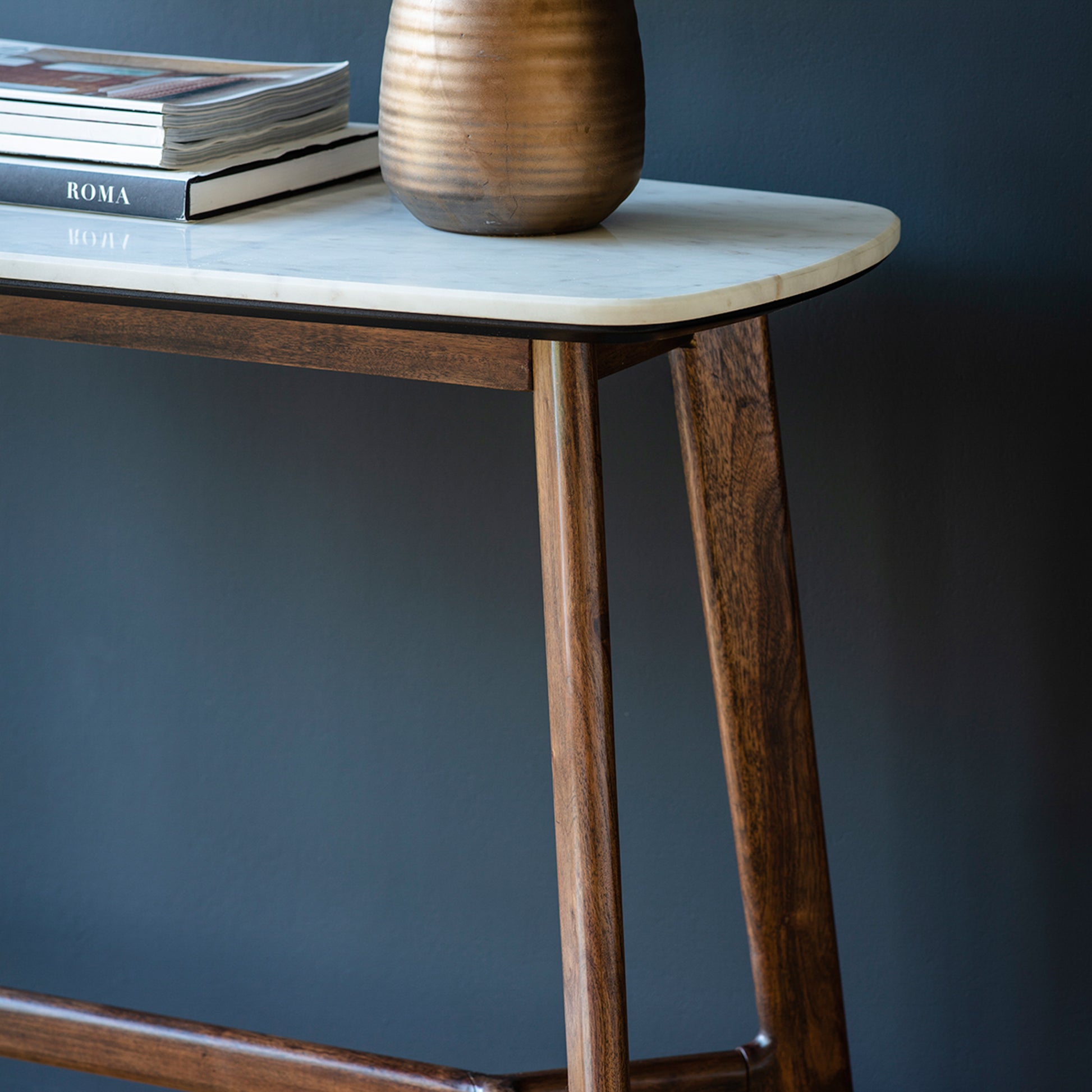 Barcelona Console Table Dark Wood / Marble