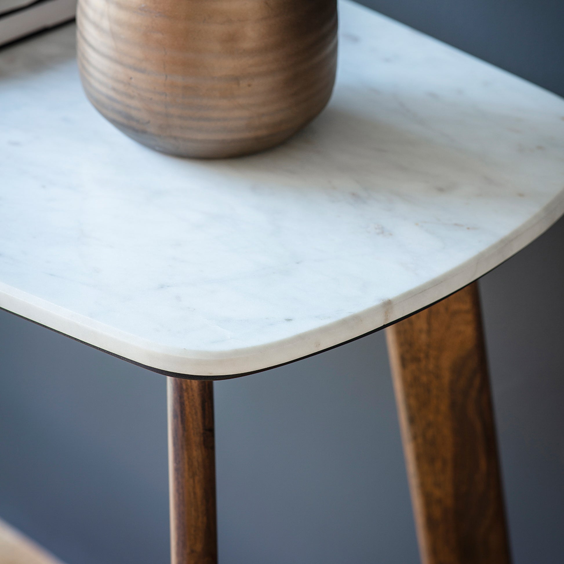 Barcelona Console Table Dark Wood / Marble