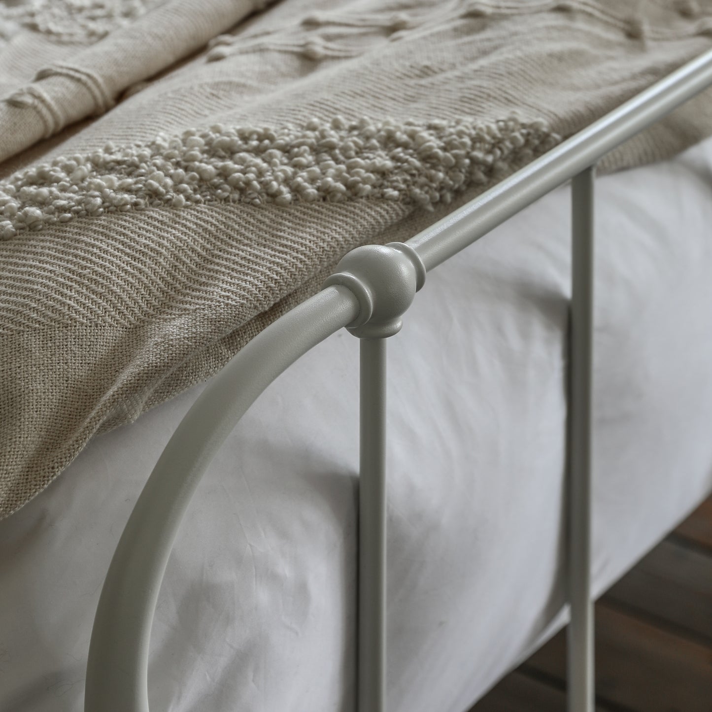 Loughton Bed Ivory Double