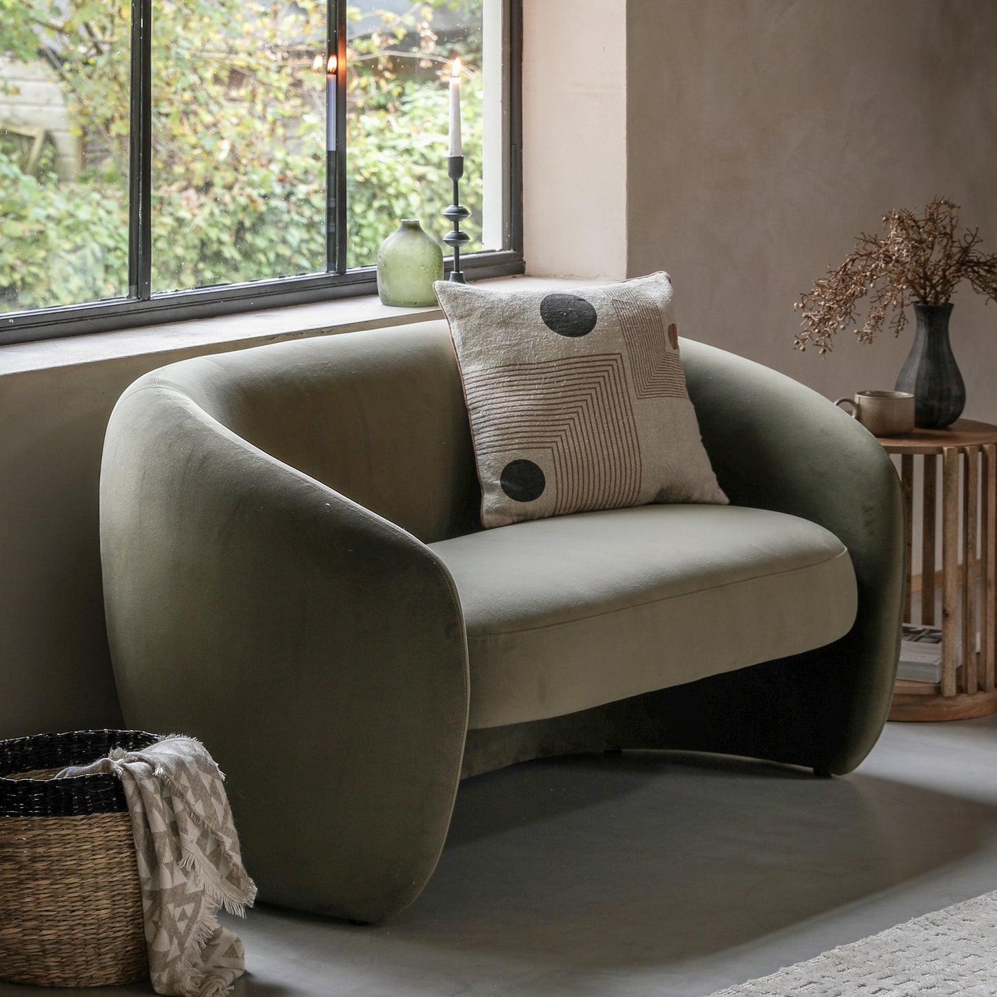 Curvo 2 Seater Sofa Moss Green