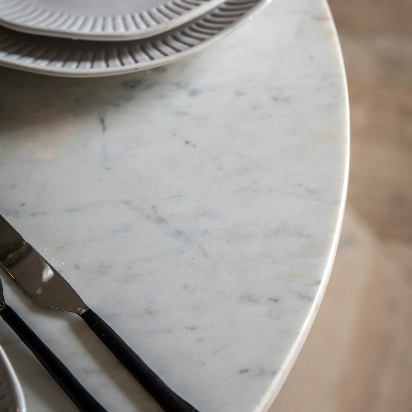 Soho Round Dining Table Natural / White