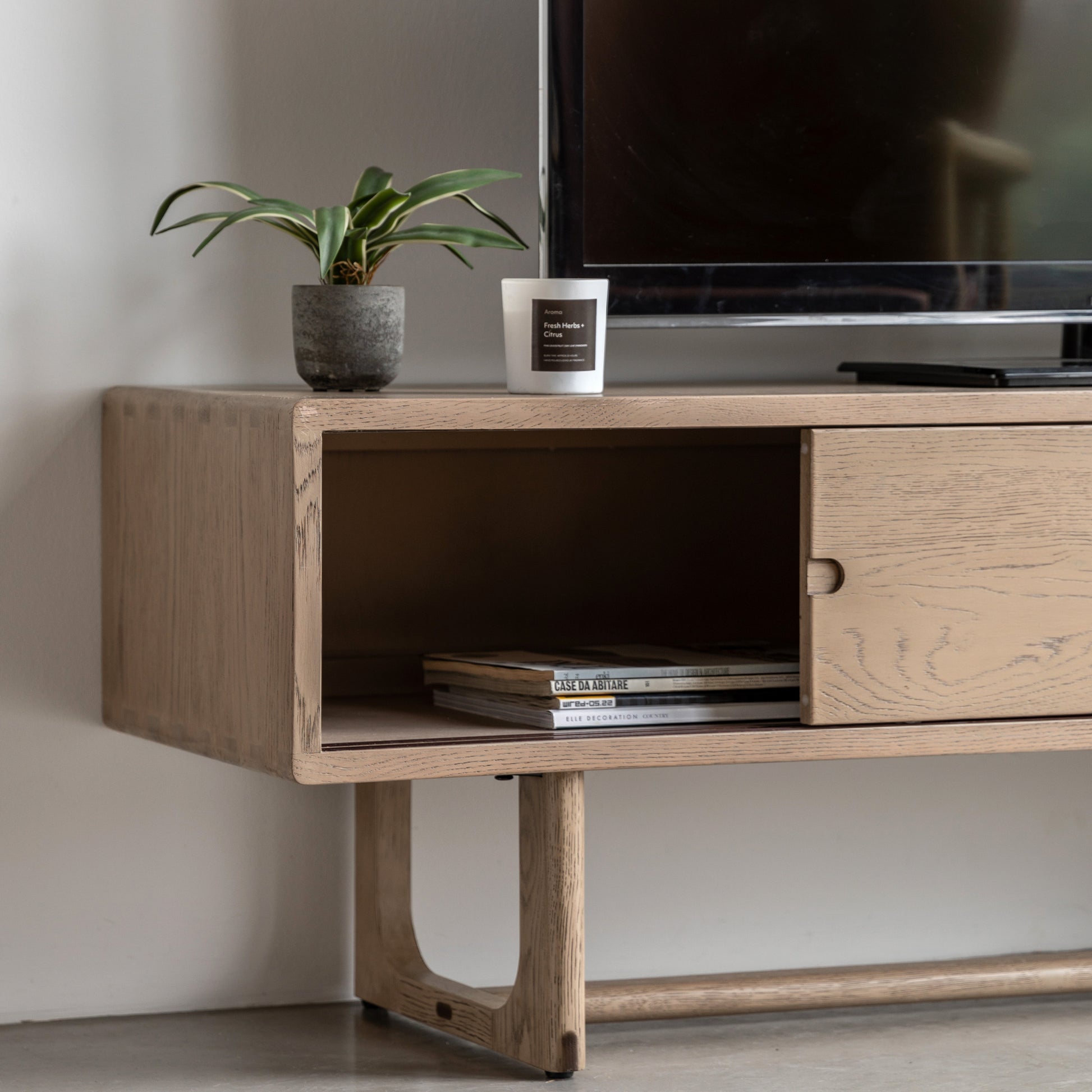 Craft Media Unit Smoked