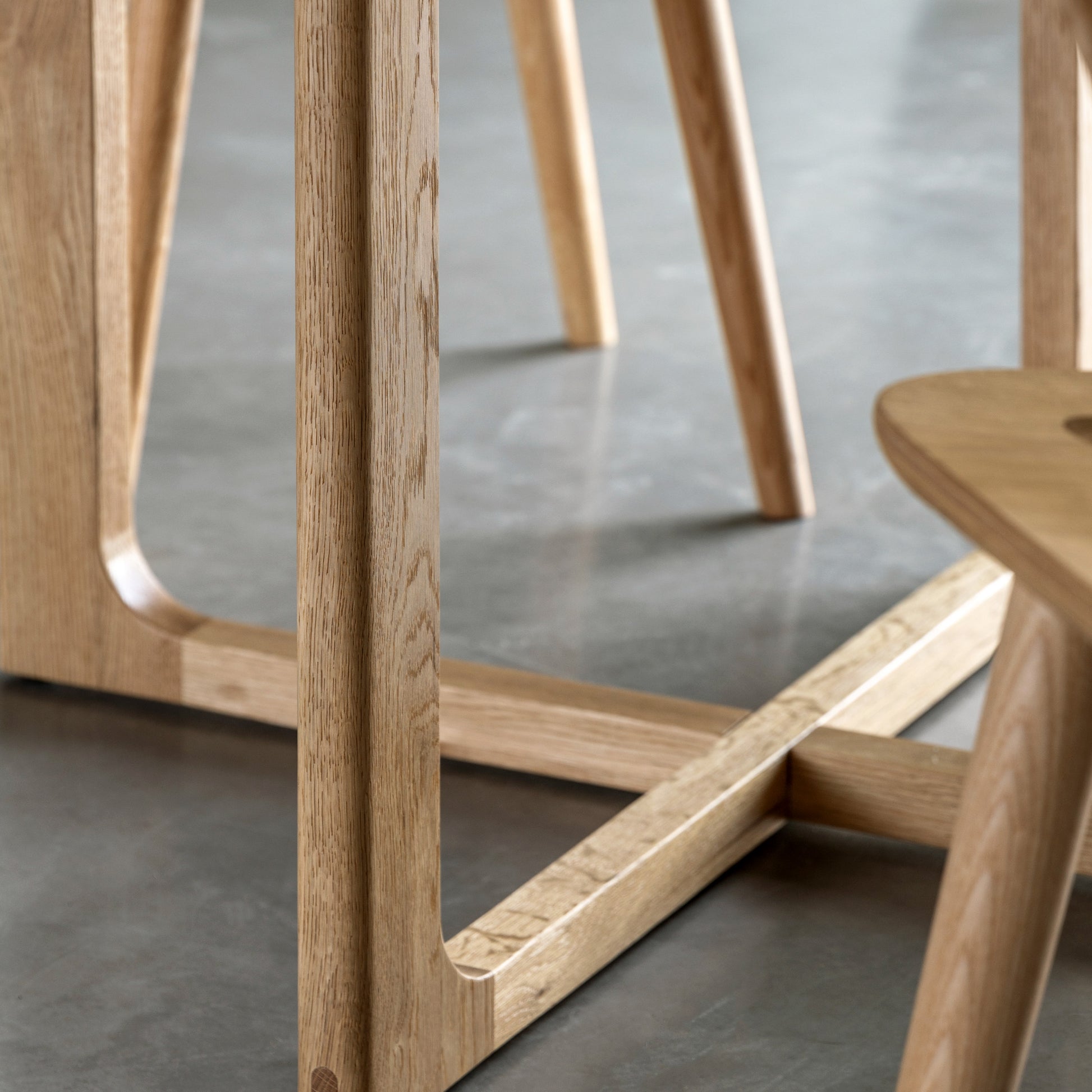 Craft Round Dining Table Natural