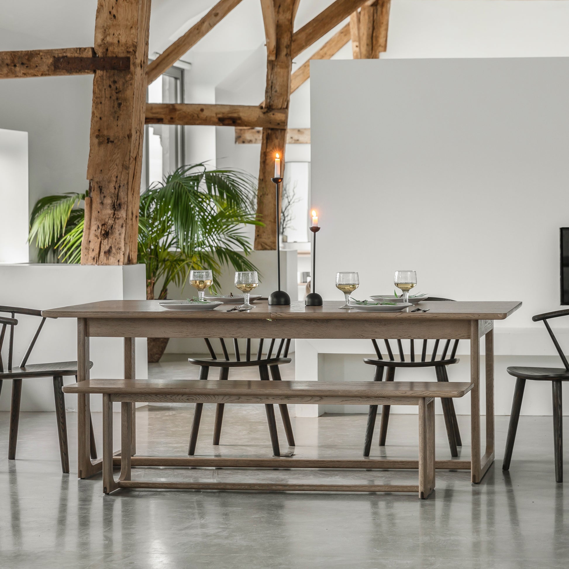 Craft Ext Dining Table Smoked
