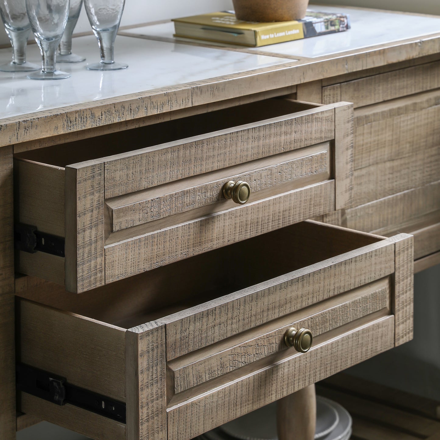 Vancouver 2 Door 2 Drawer Sideboard Natural