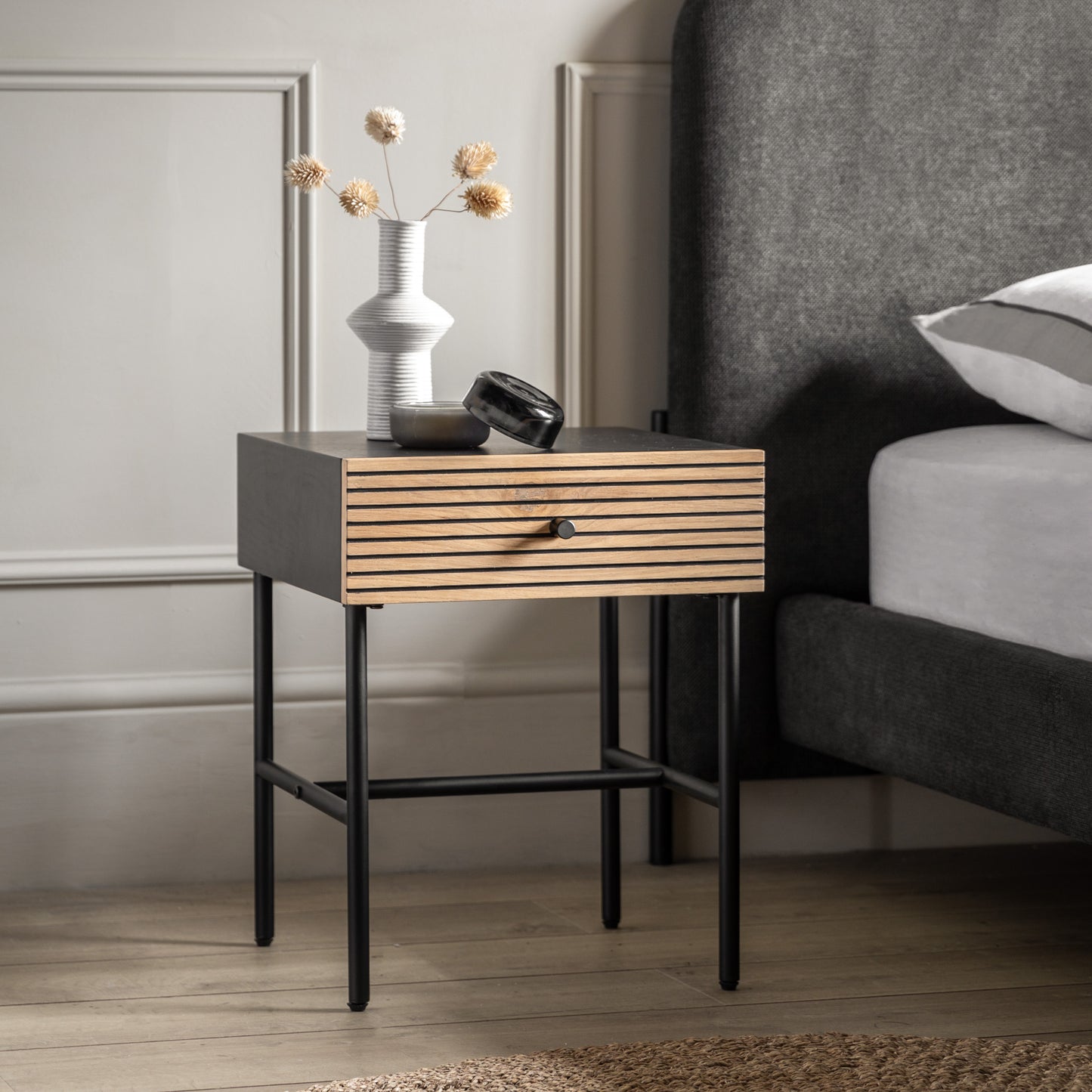 Hyland 1 Drawer Bedside Black / Natural