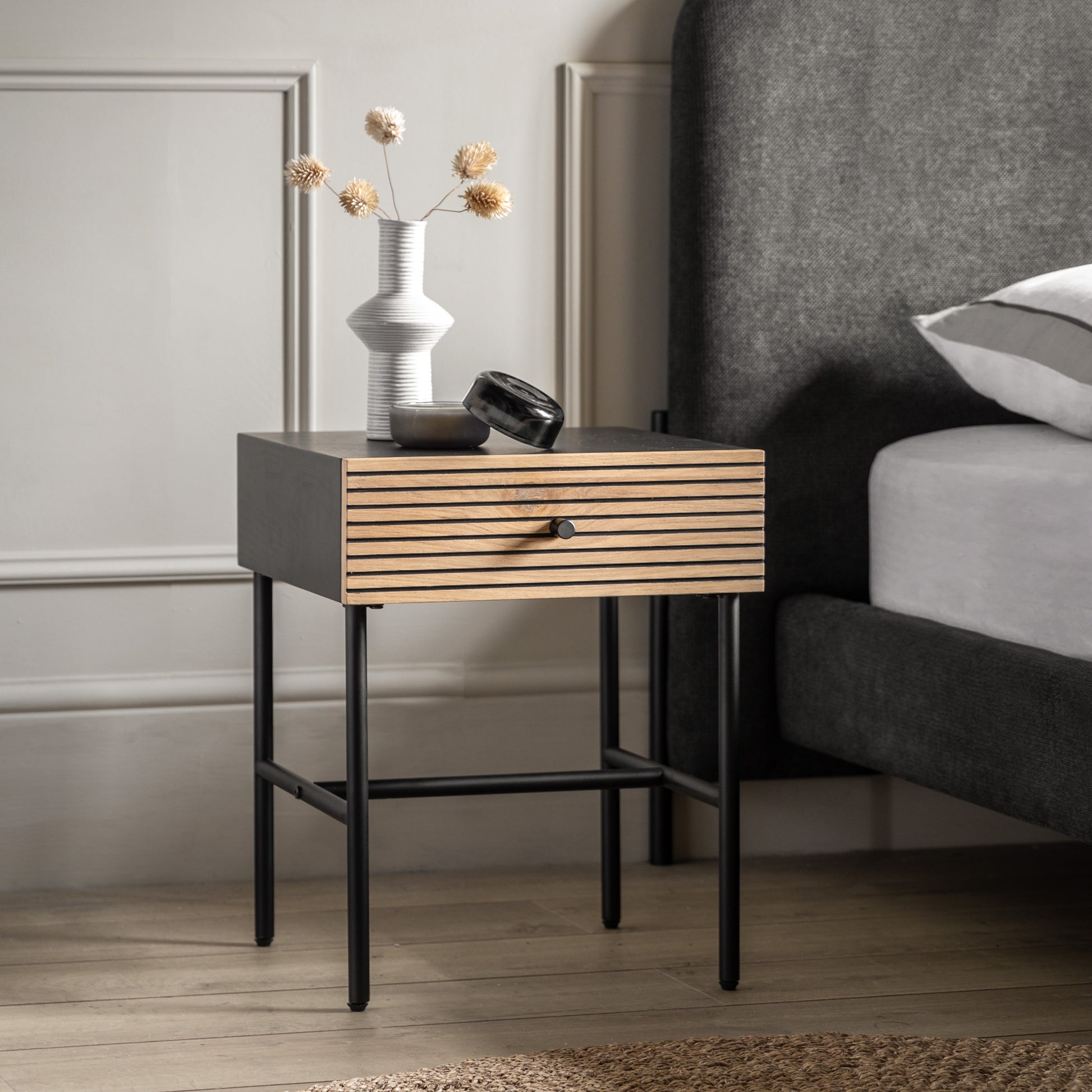 Hyland 1 Drawer Bedside Black / Natural