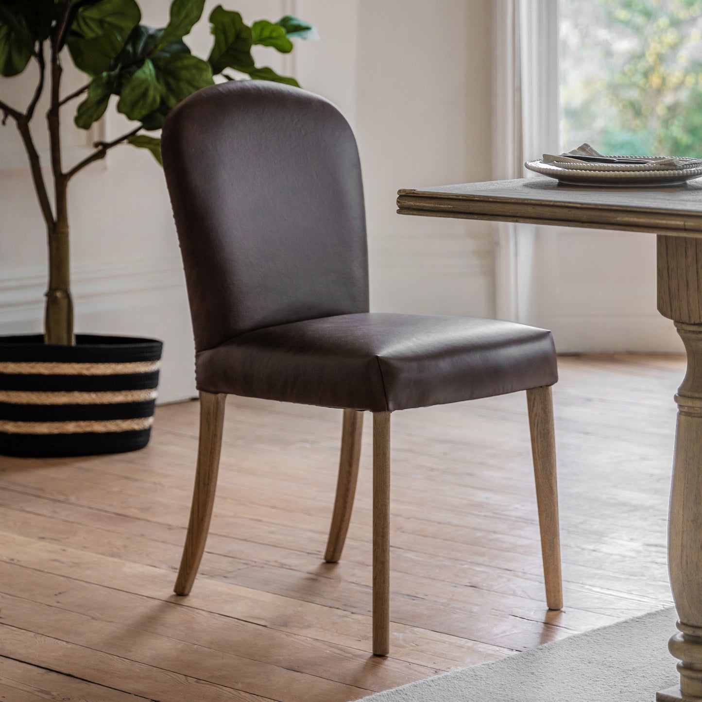 Hinton Dining Chair Brn Leath (2pk) Antique Brown Leather