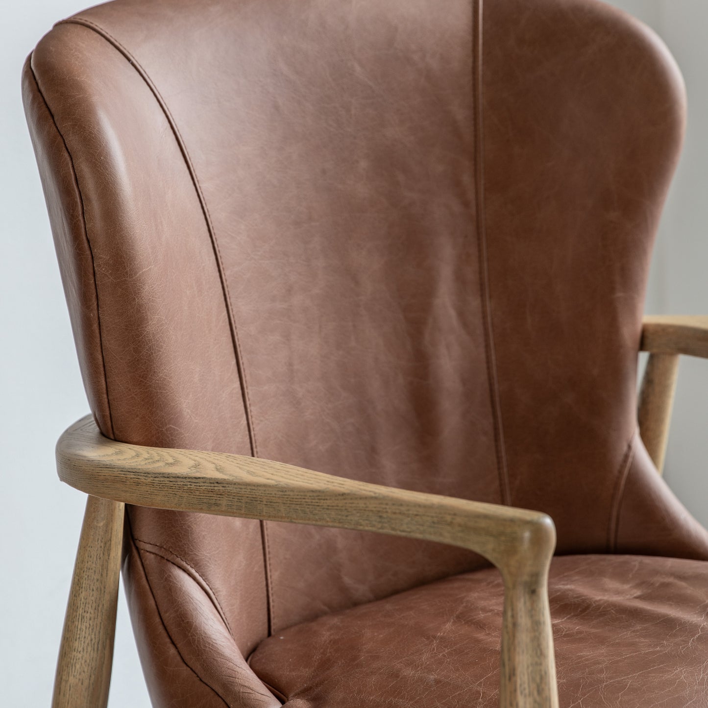 Tariva Armchair Antique Brown Leather