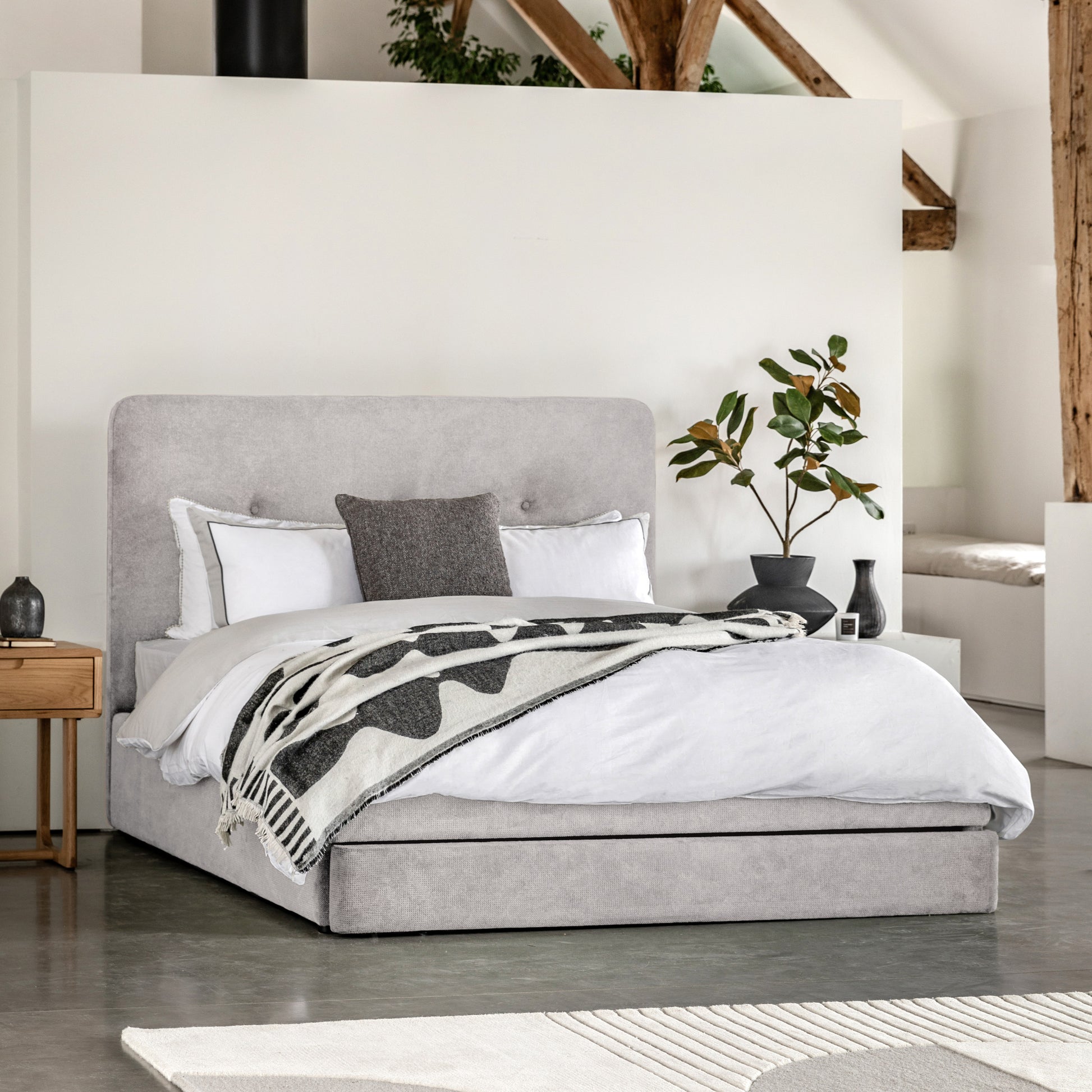 Marlowe Bed Taupe King