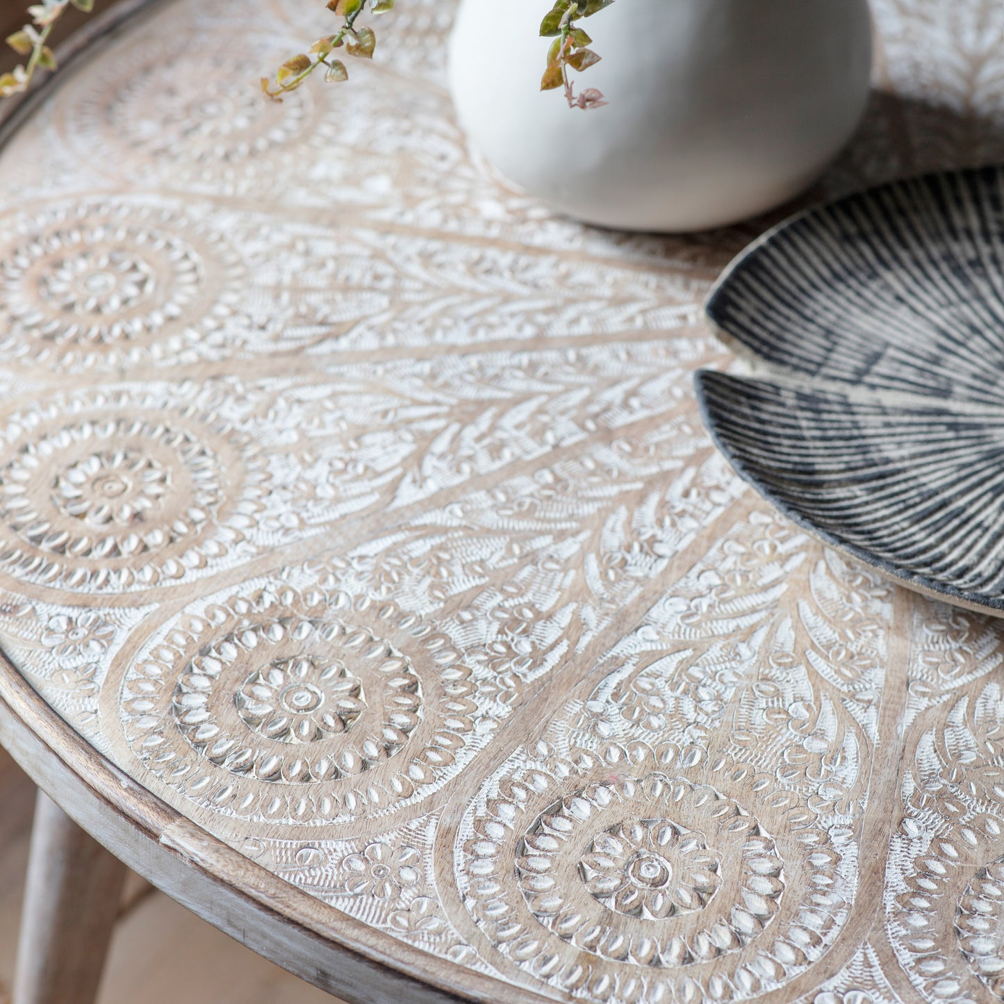 Agra Coffee Table Natural White Natural / White