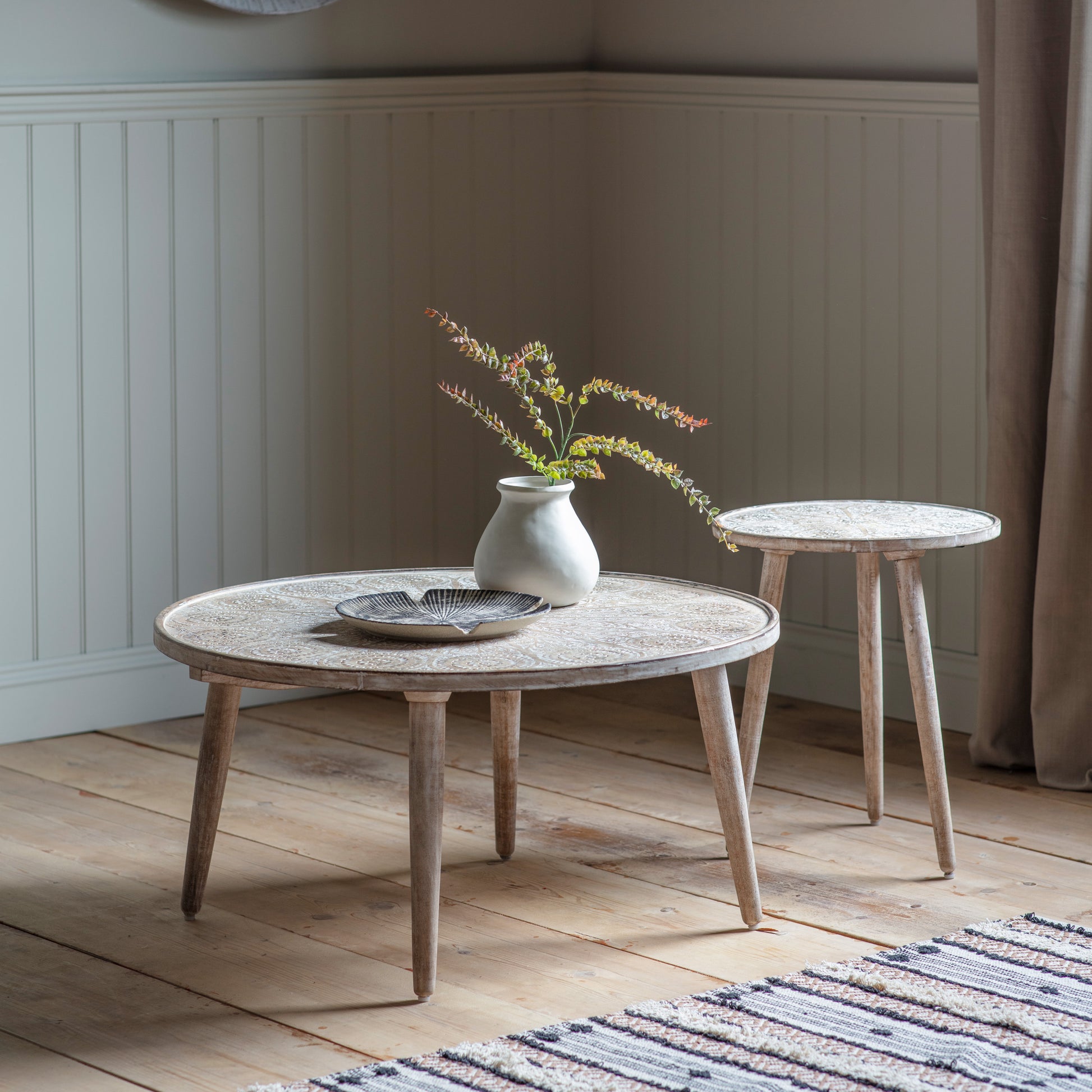 Agra Side Table Natural White Natural / White