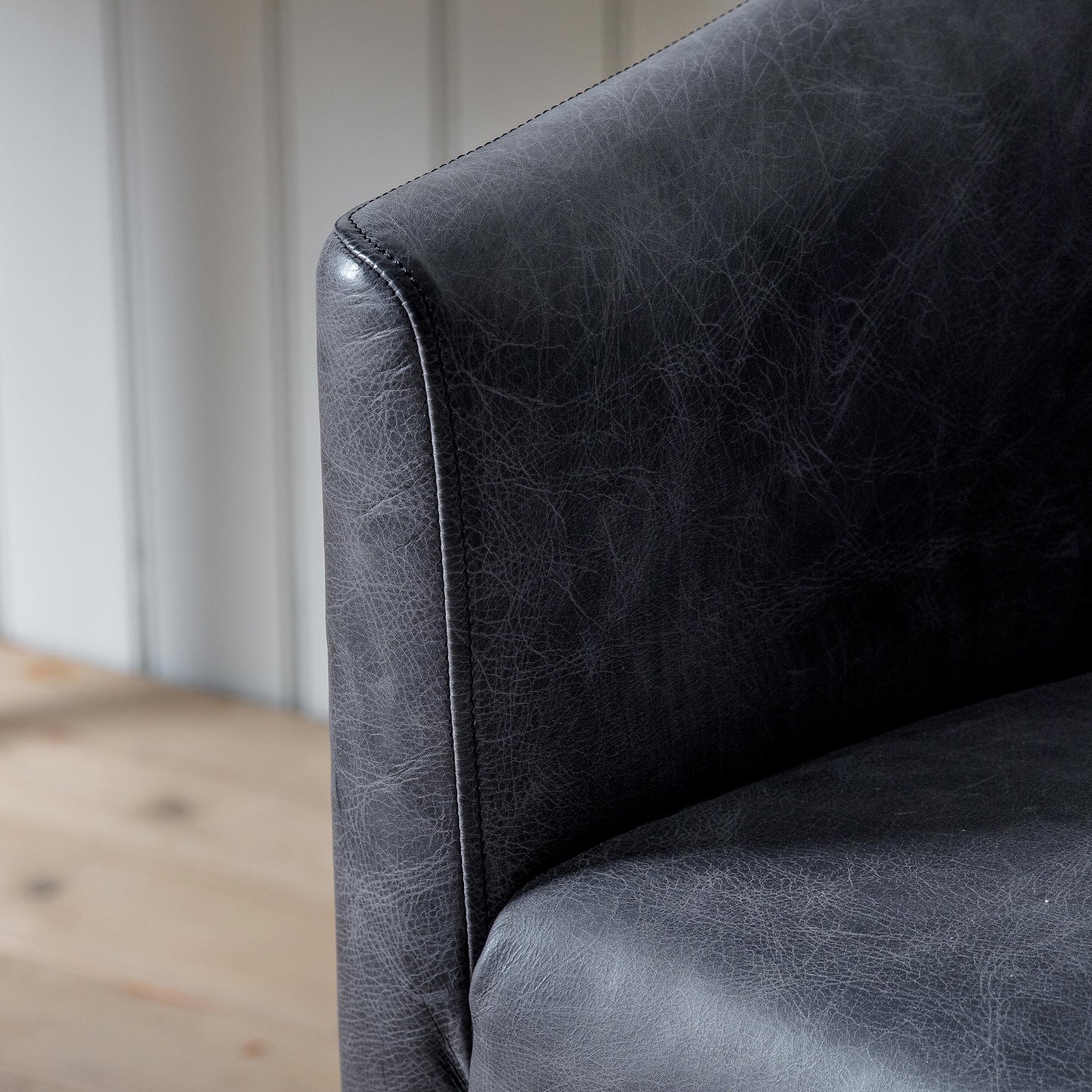 Feynman Swivel Chair Antique Ebony