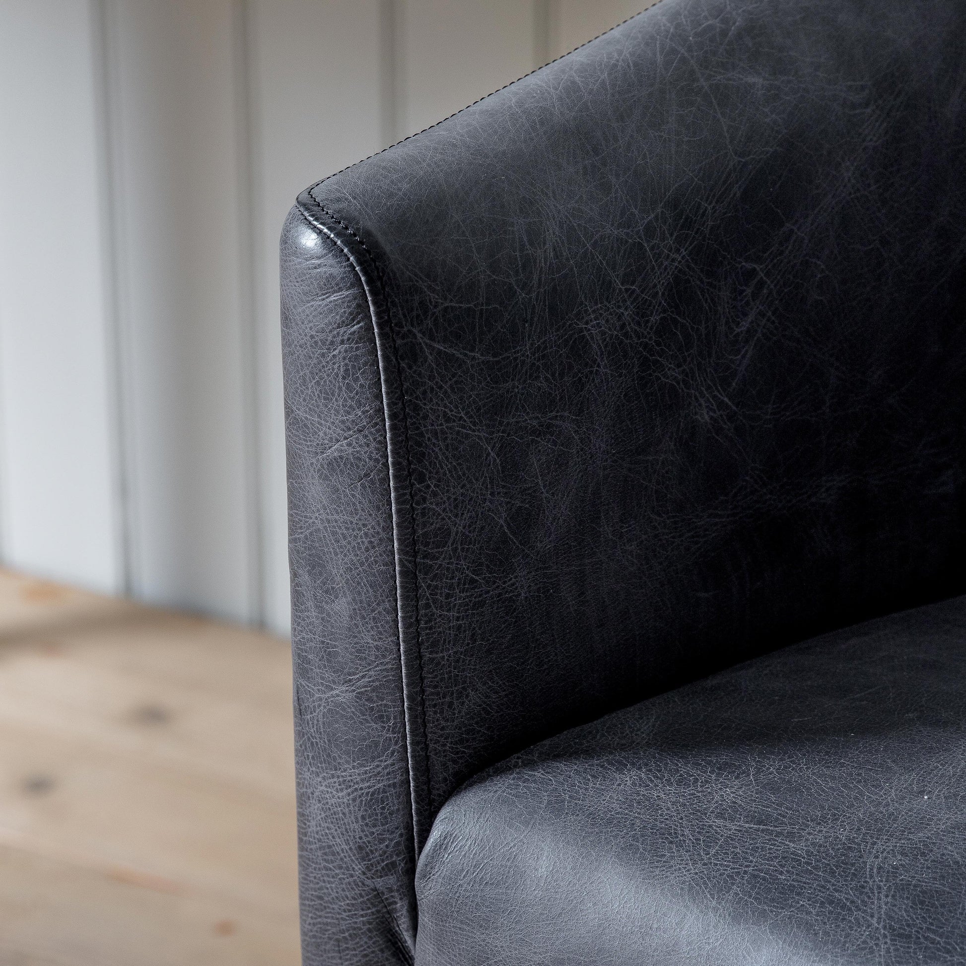 Feynman Swivel Chair Antique Ebony