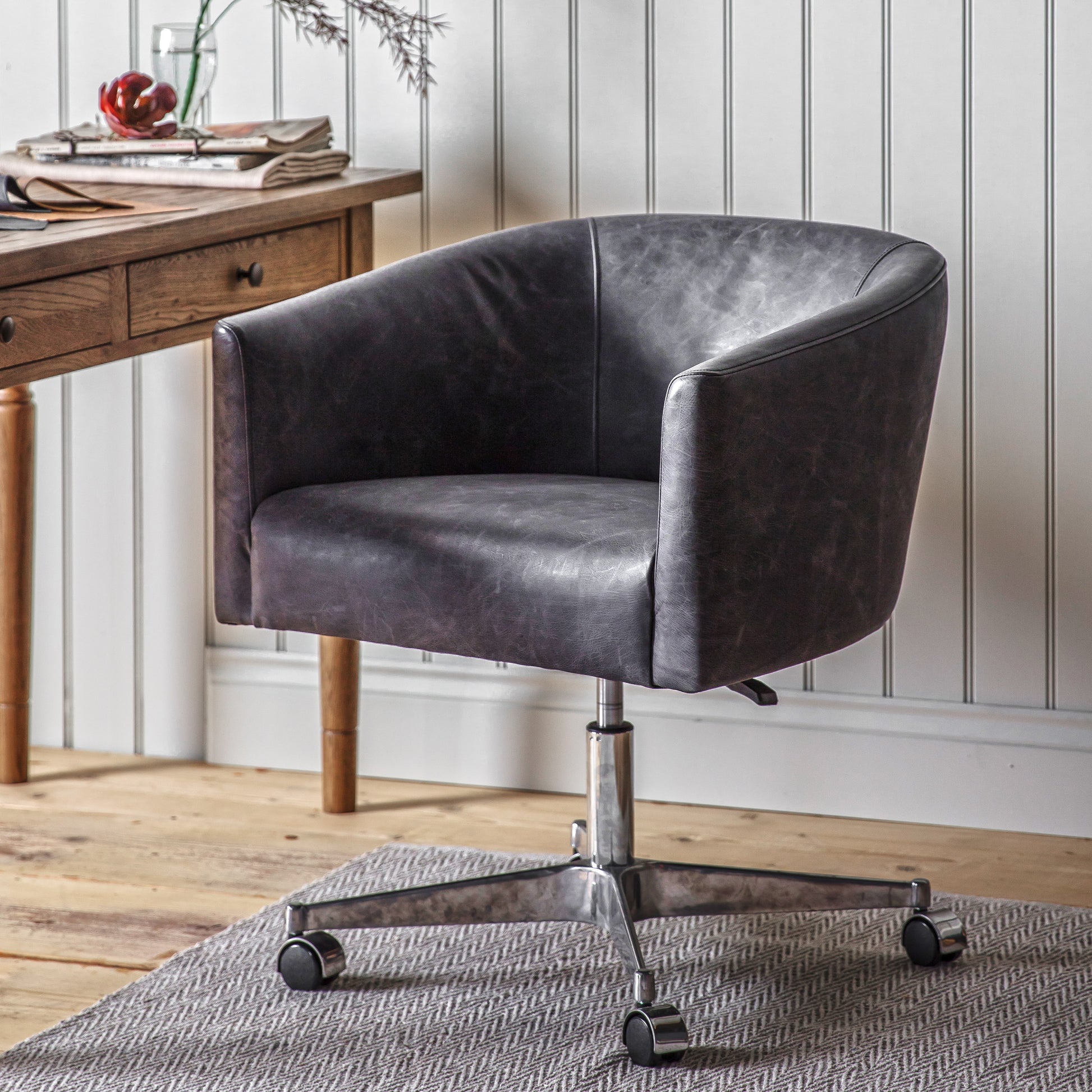 Feynman Swivel Chair Antique Ebony