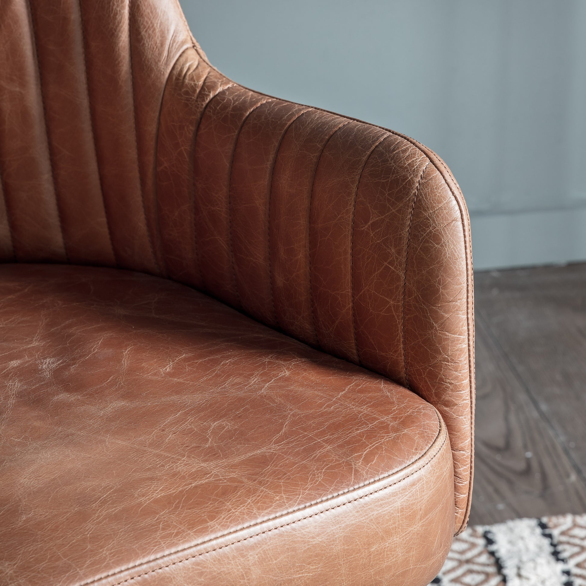 Curie Swivel Chair Vintage Brown Leather