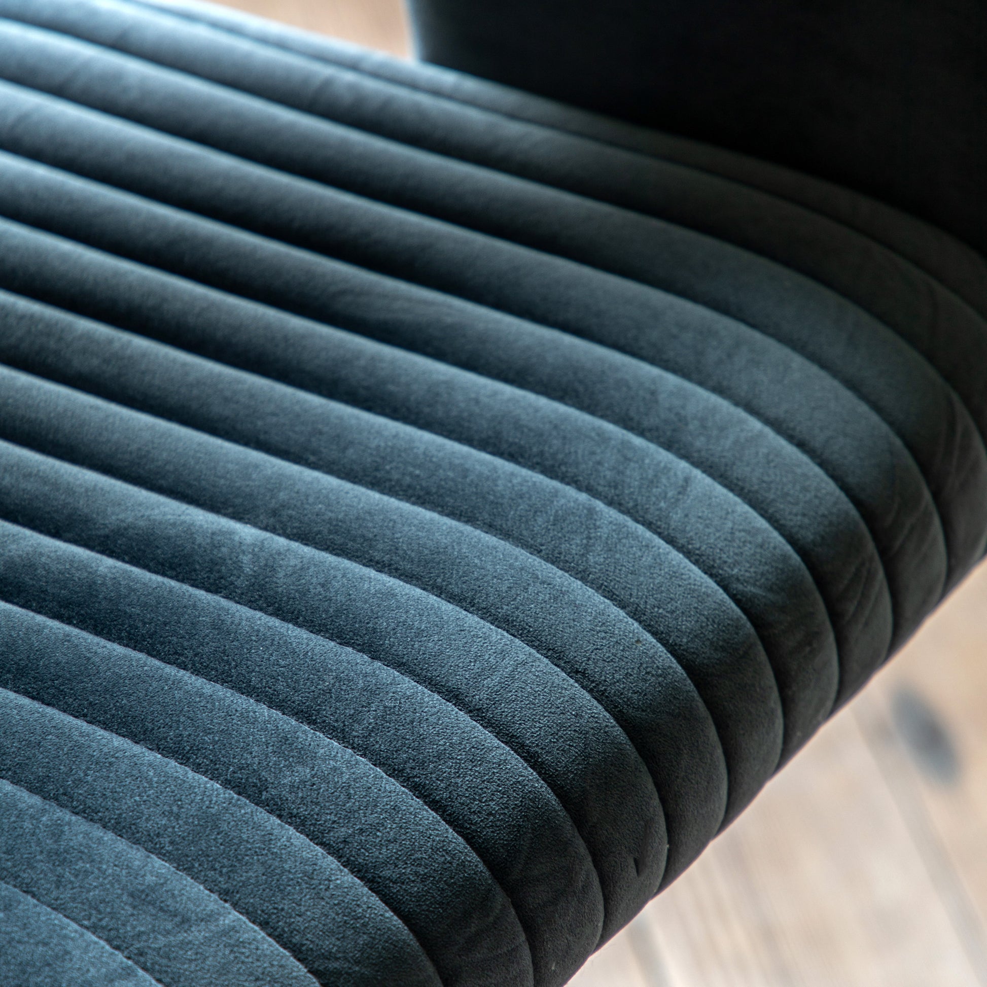 Murray Swivel Chair Velvet Charcoal
