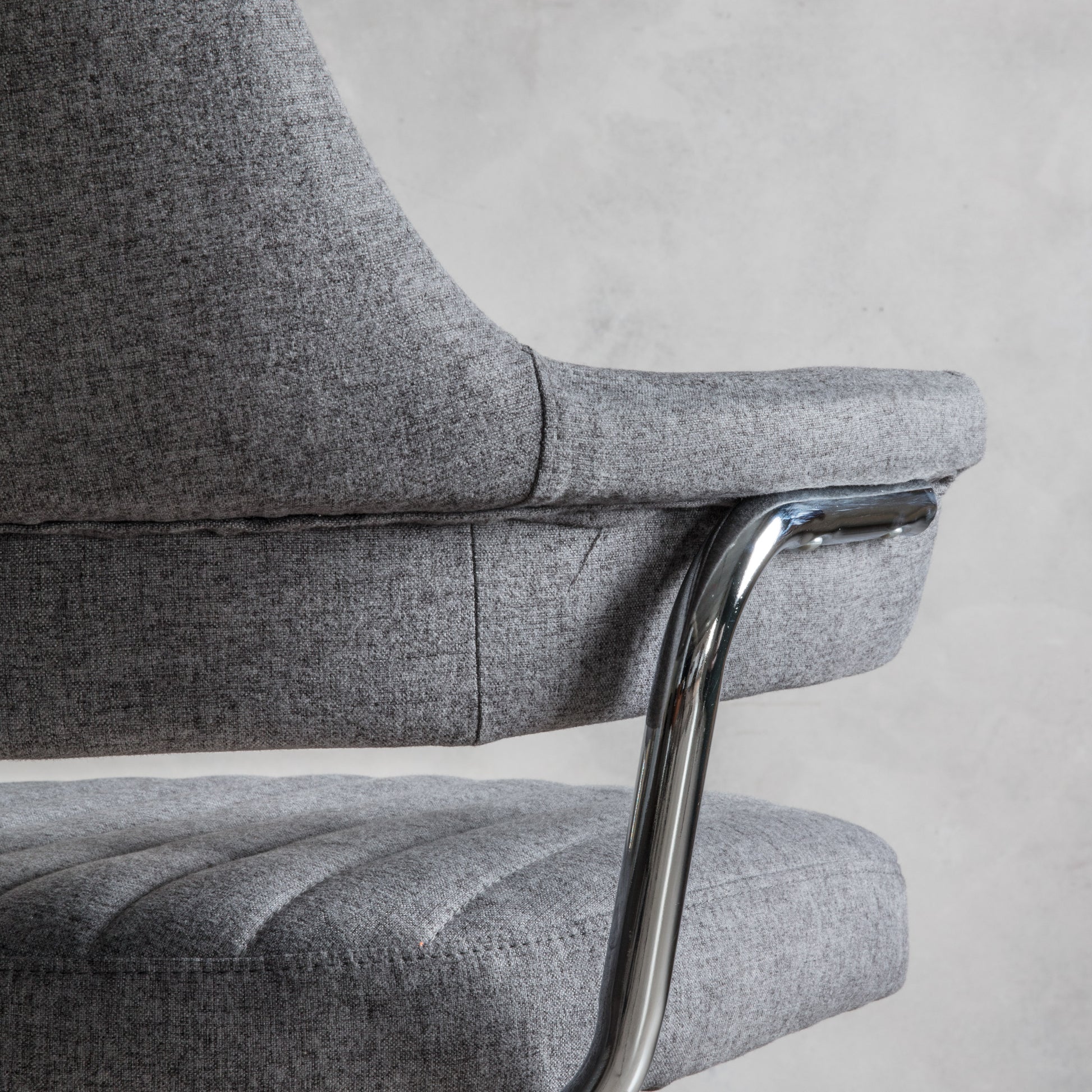 Mcintyre Swivel Chair Charcoal