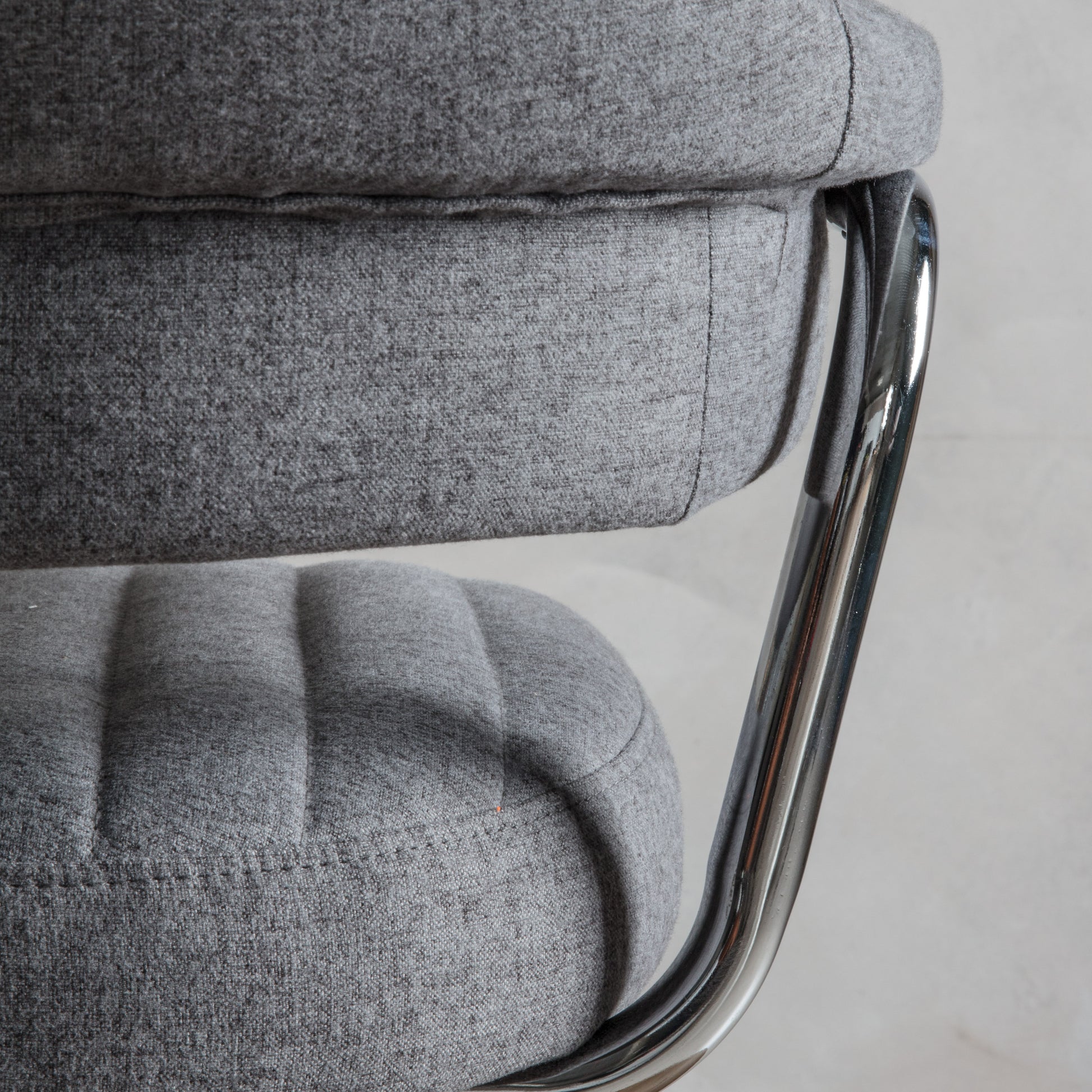 Mcintyre Swivel Chair Charcoal