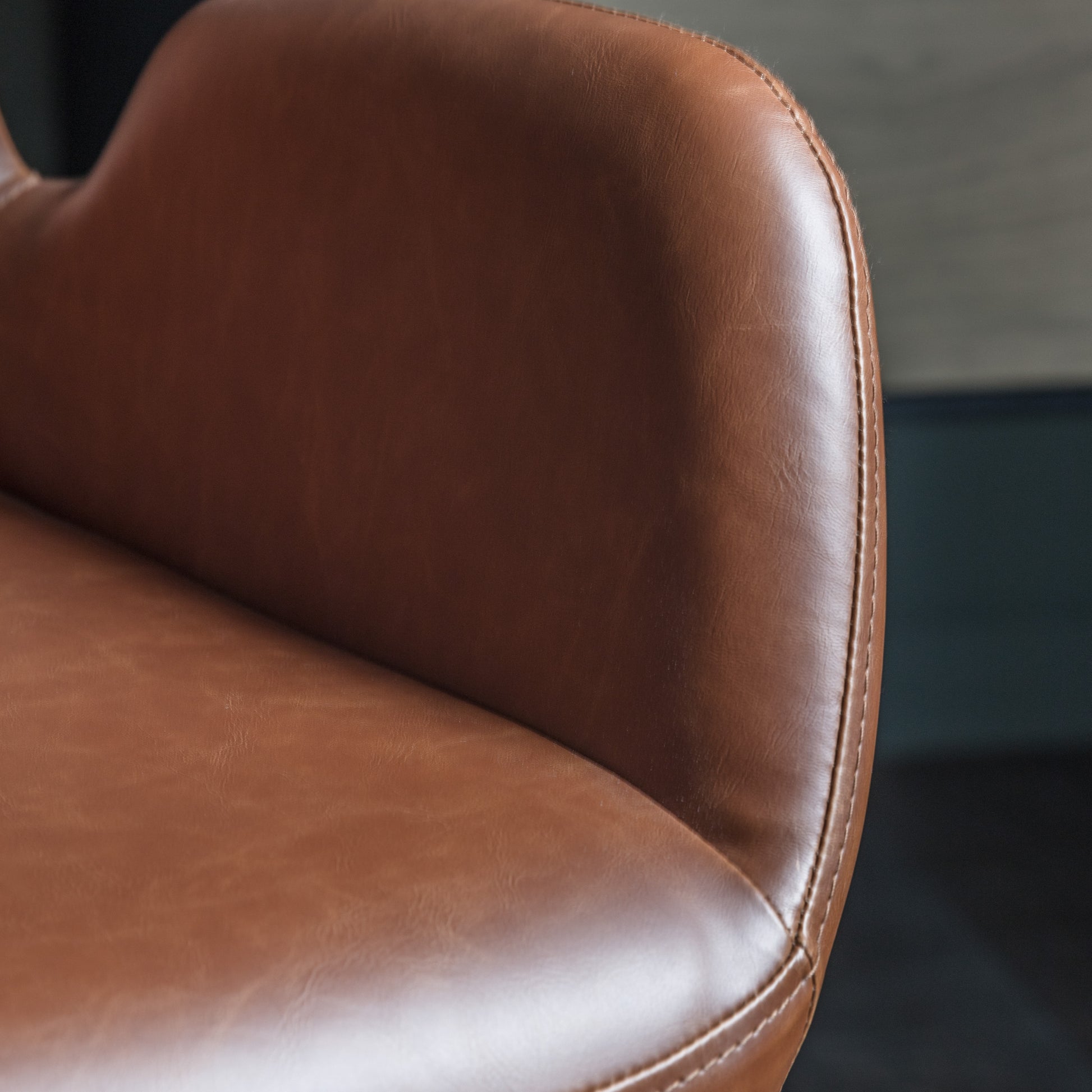 Faraday Swivel Chair Brown