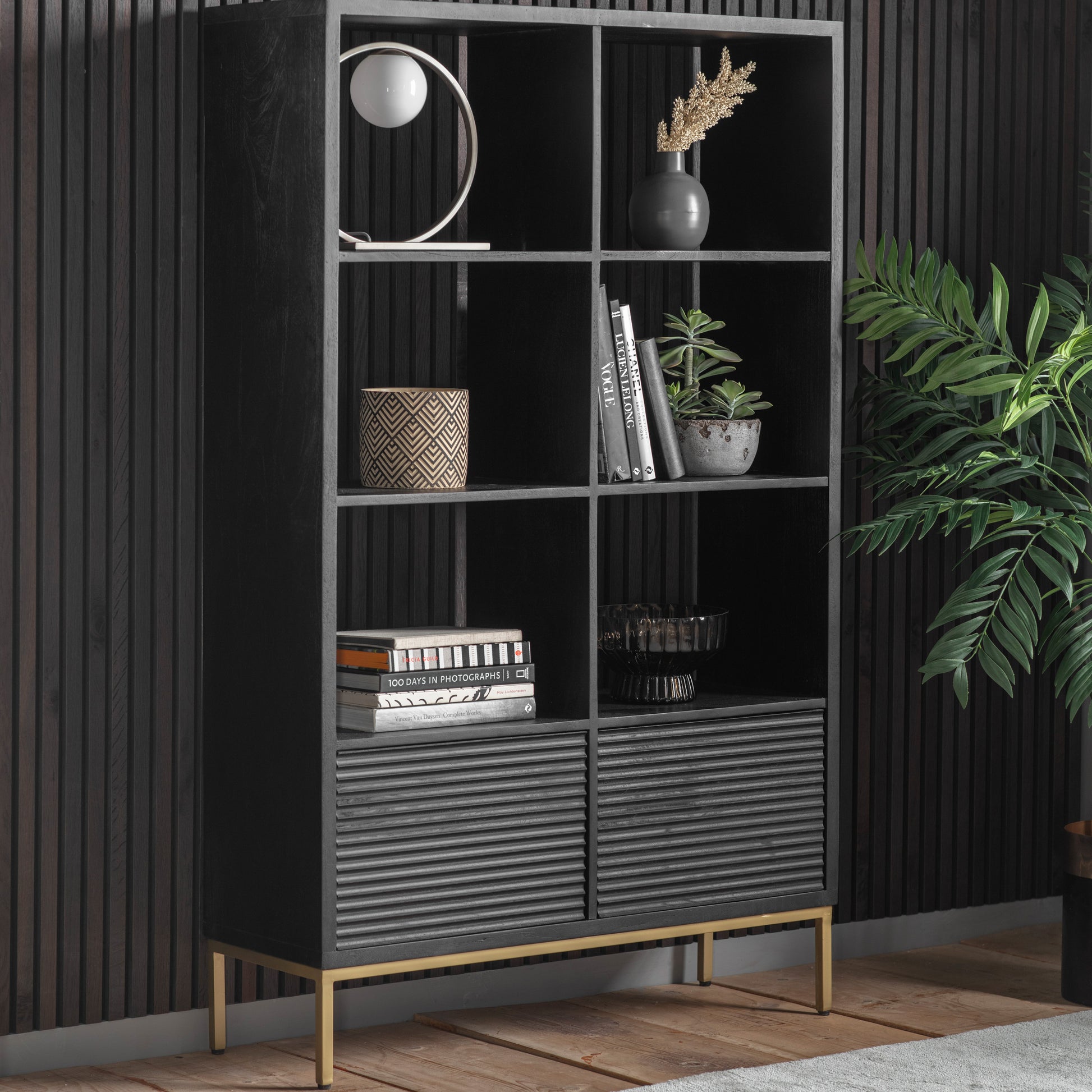 Ripple 2 Door Open Display Unit Black / Gold