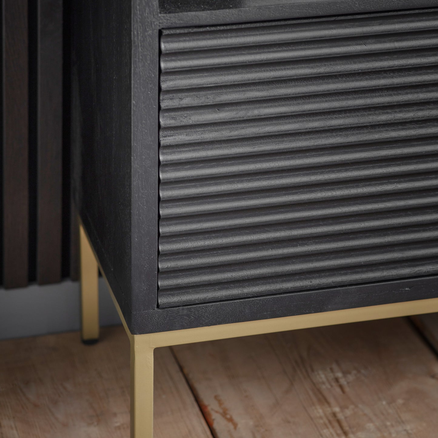 Ripple 2 Door Open Display Unit Black / Gold