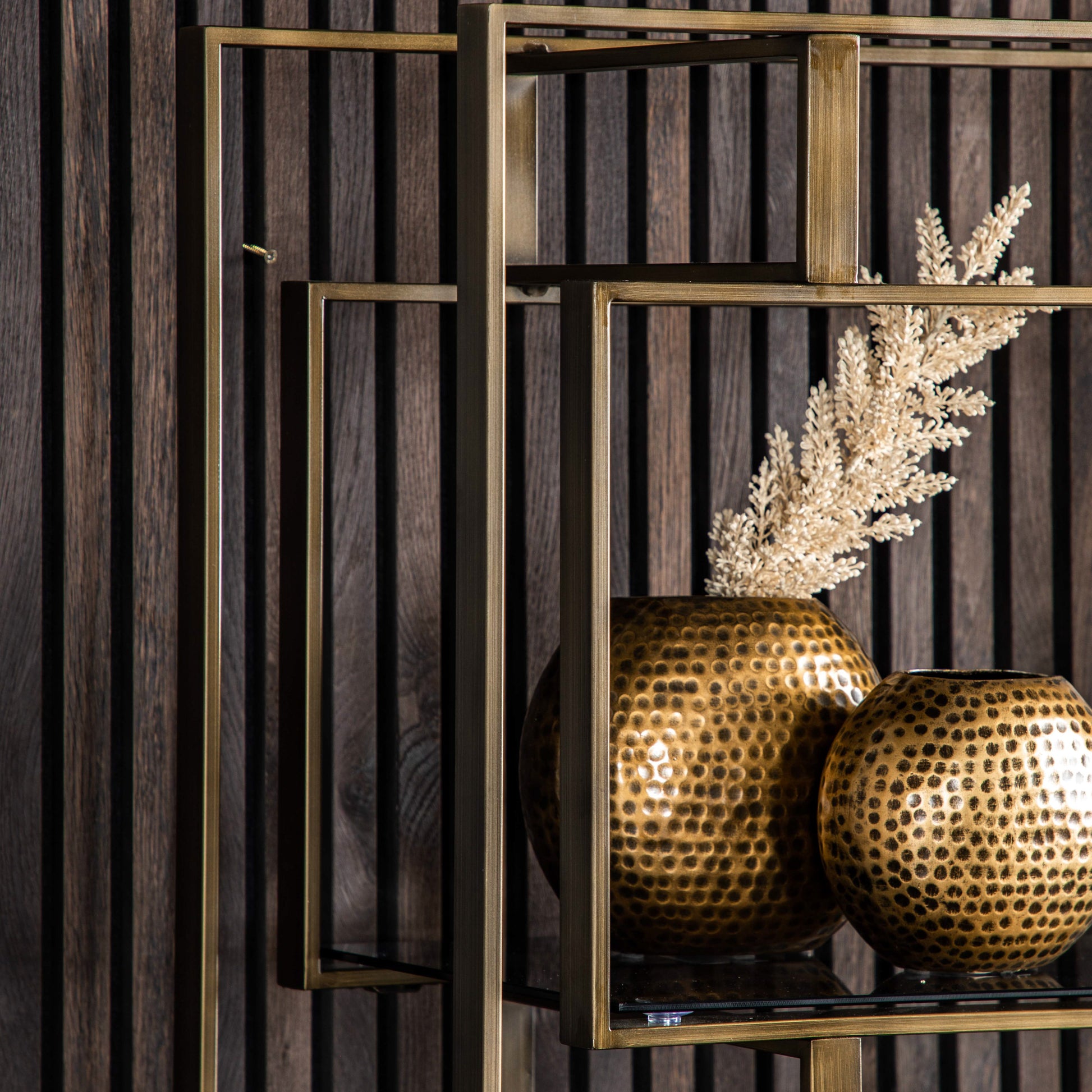 Thornton Open Display Bronze Black