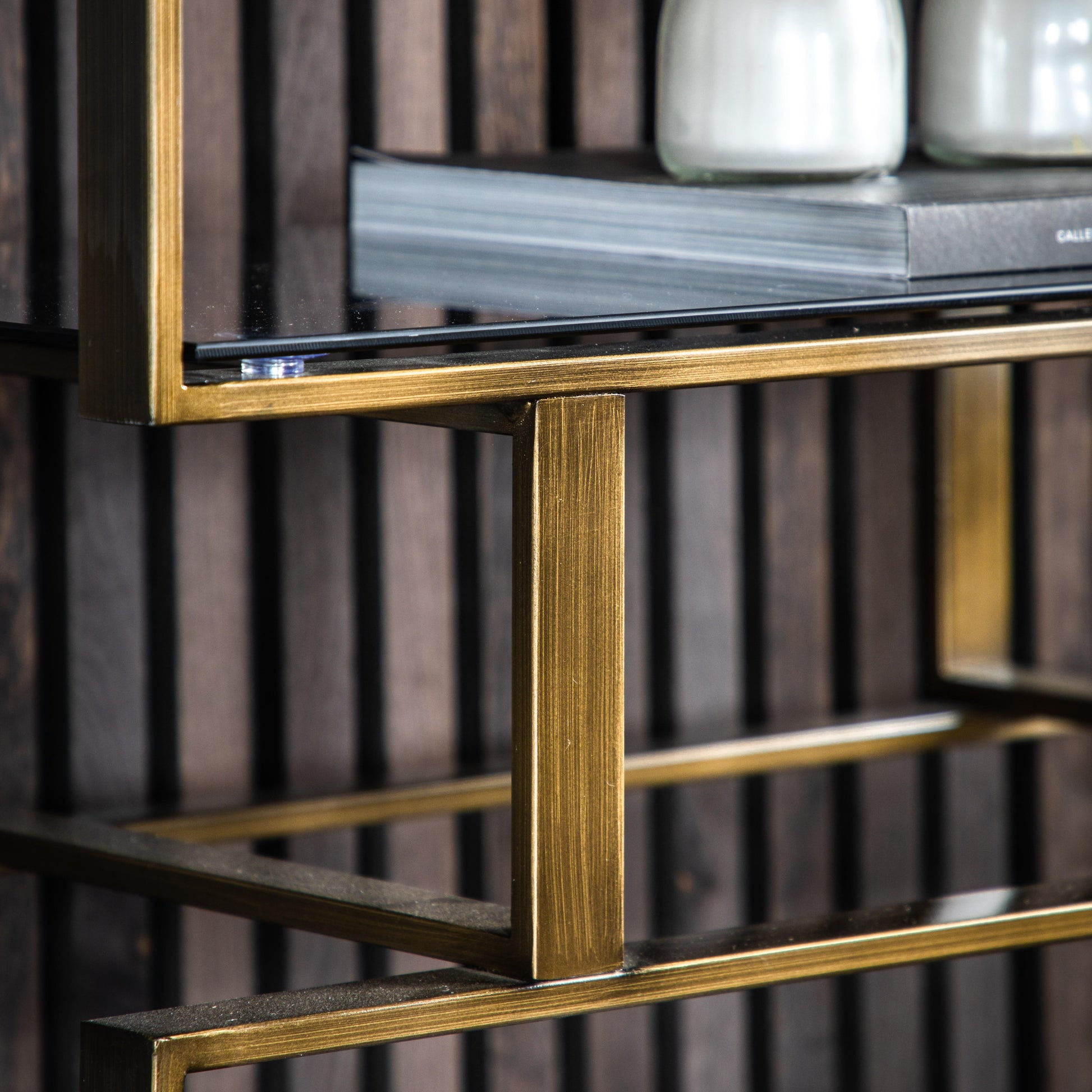 Thornton Open Display Bronze Black