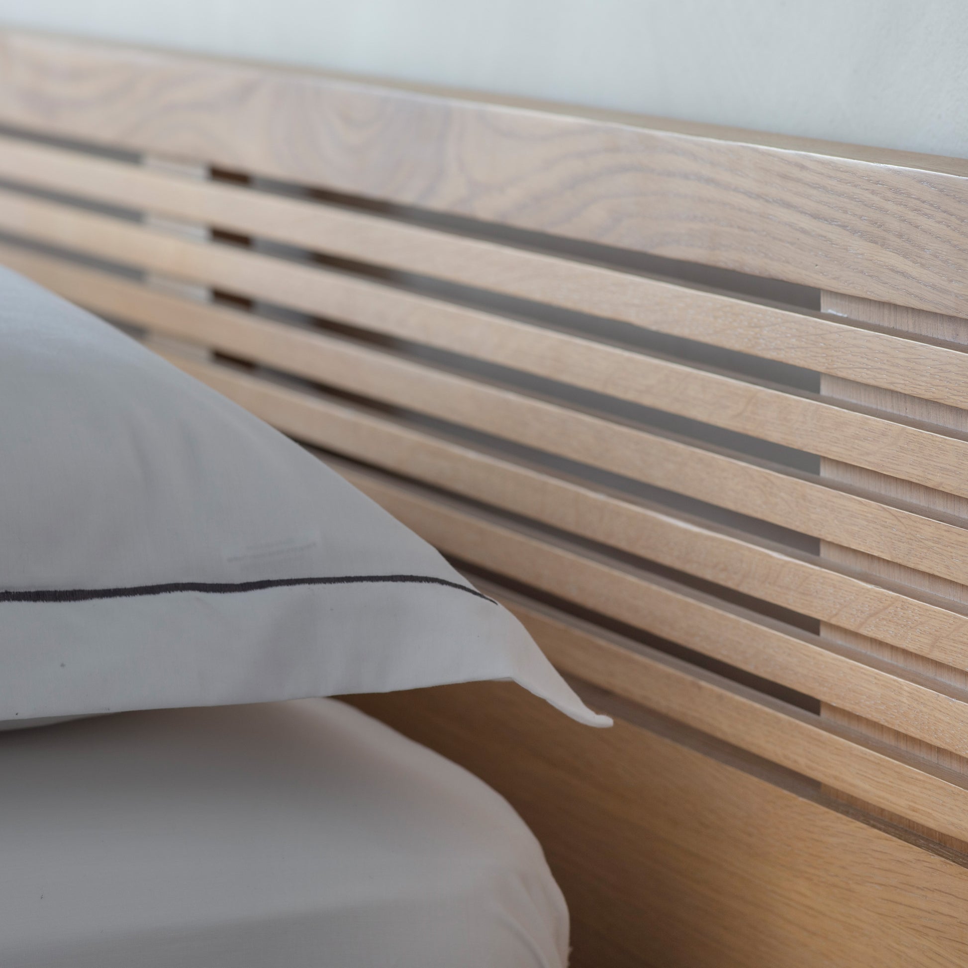 Okayama Bed Oak King