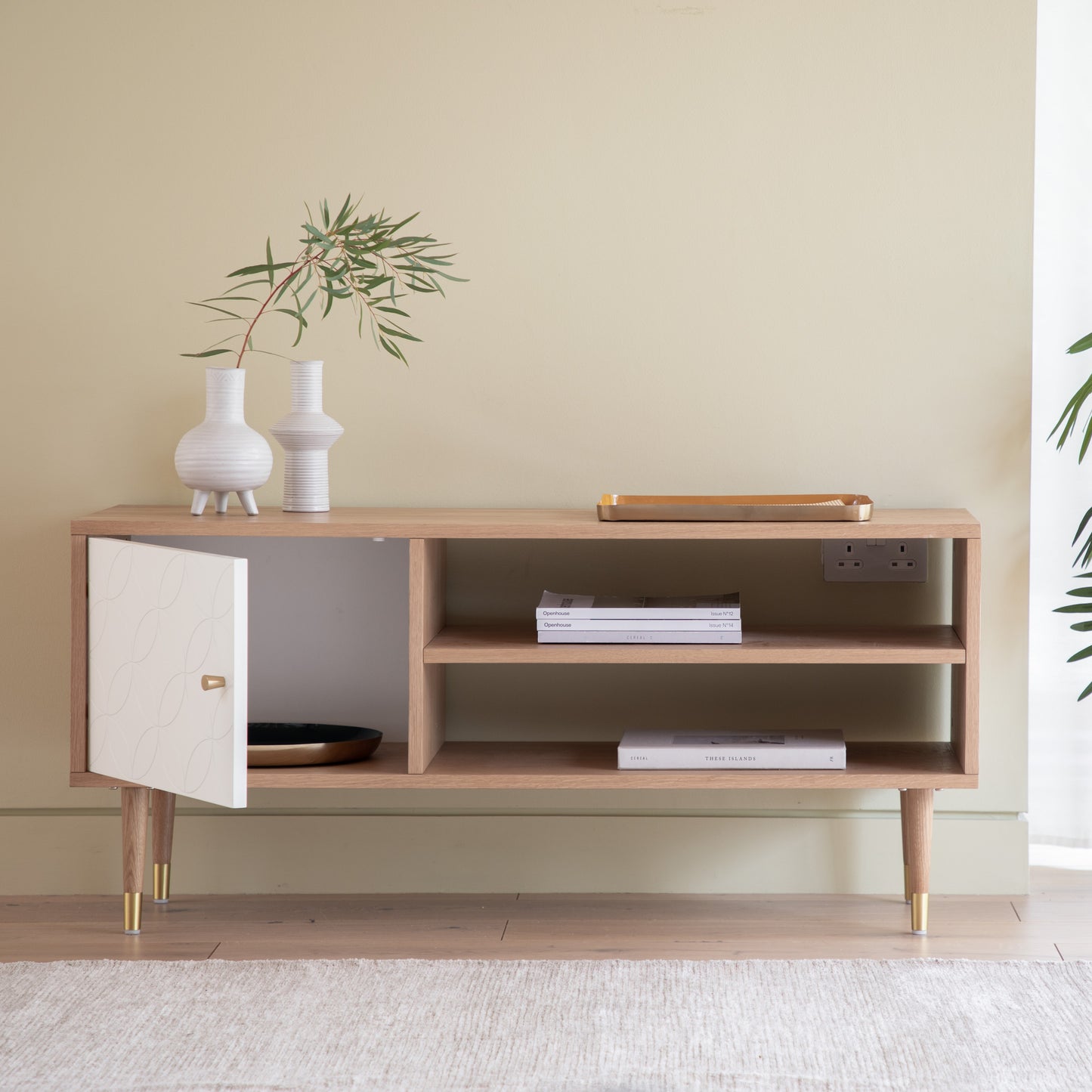 Newbury Media Unit Oak White