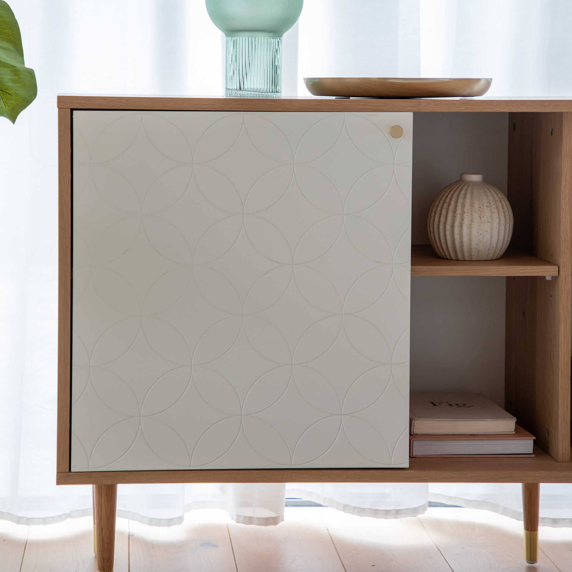 Newbury Sideboard Oak White Oak / White