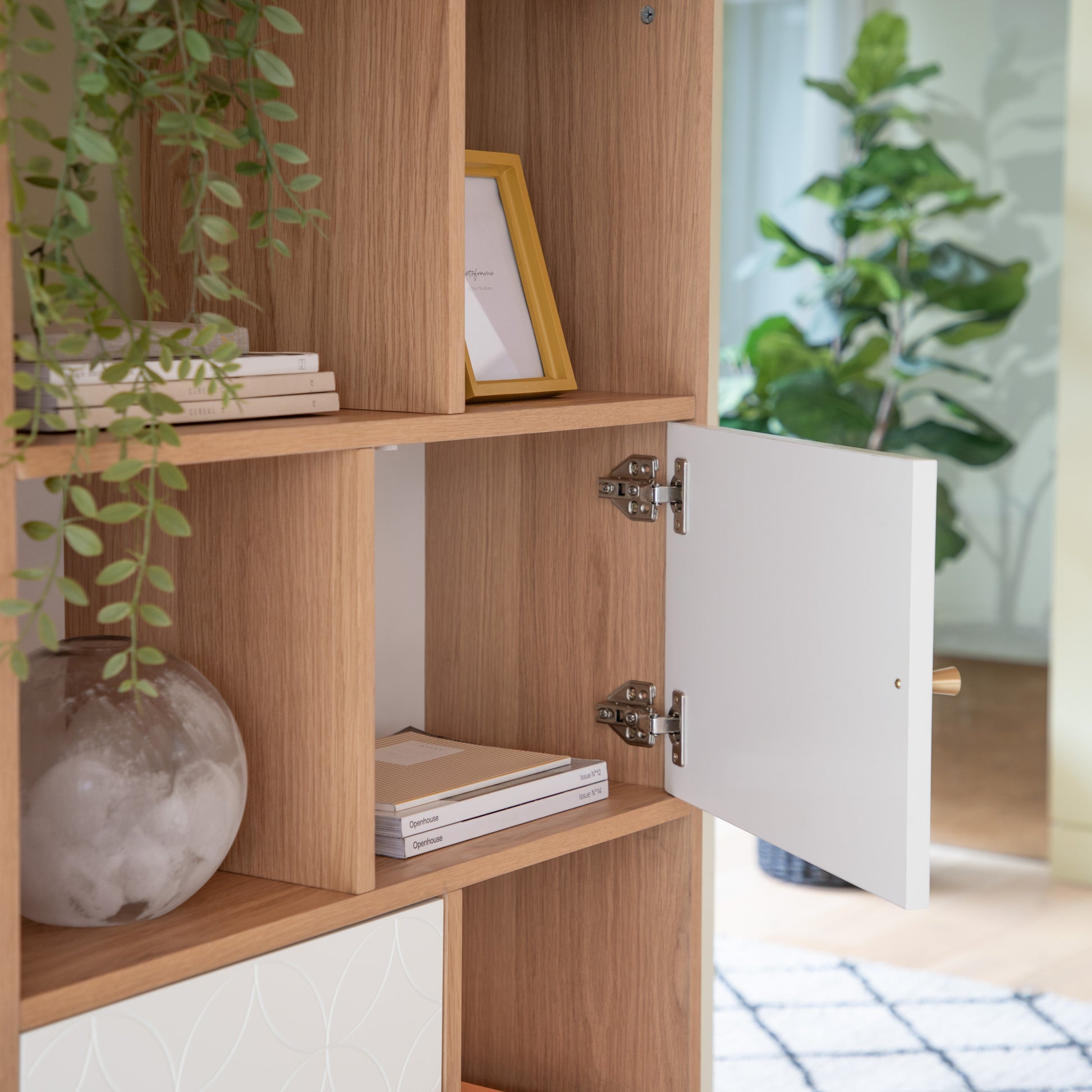 Newbury Display Unit Oak White Oak / White